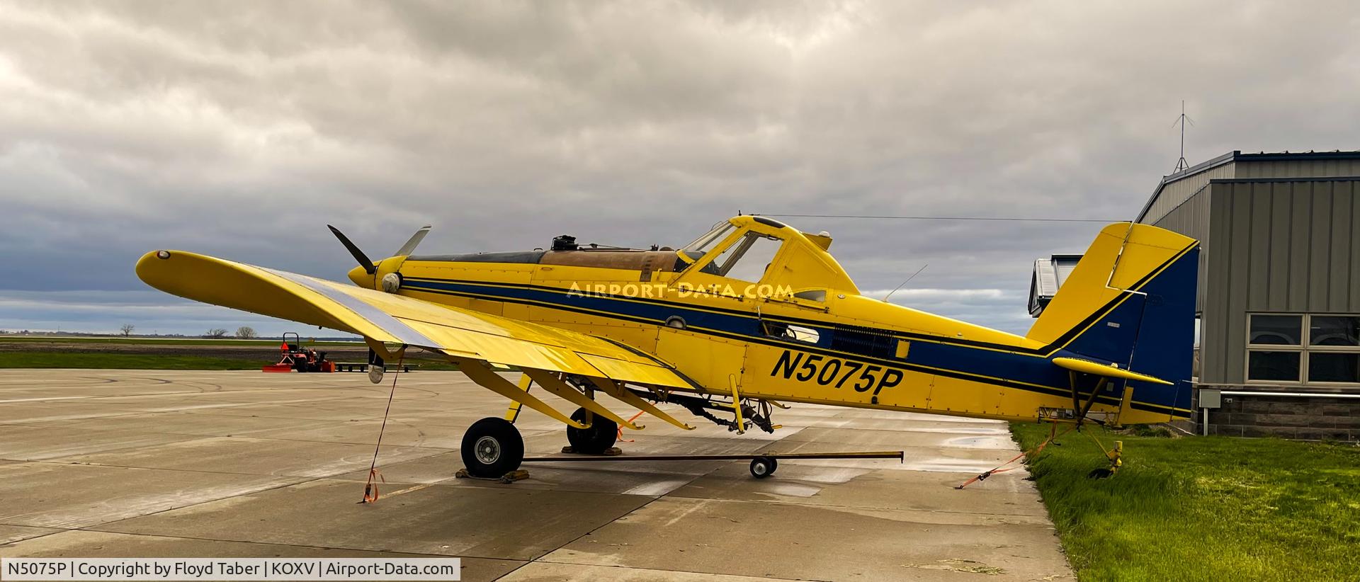 N5075P, 1997 Air Tractor Inc AT-502B C/N 502B-0439, TIED DOWN AT KNOXVILLE AVIATION