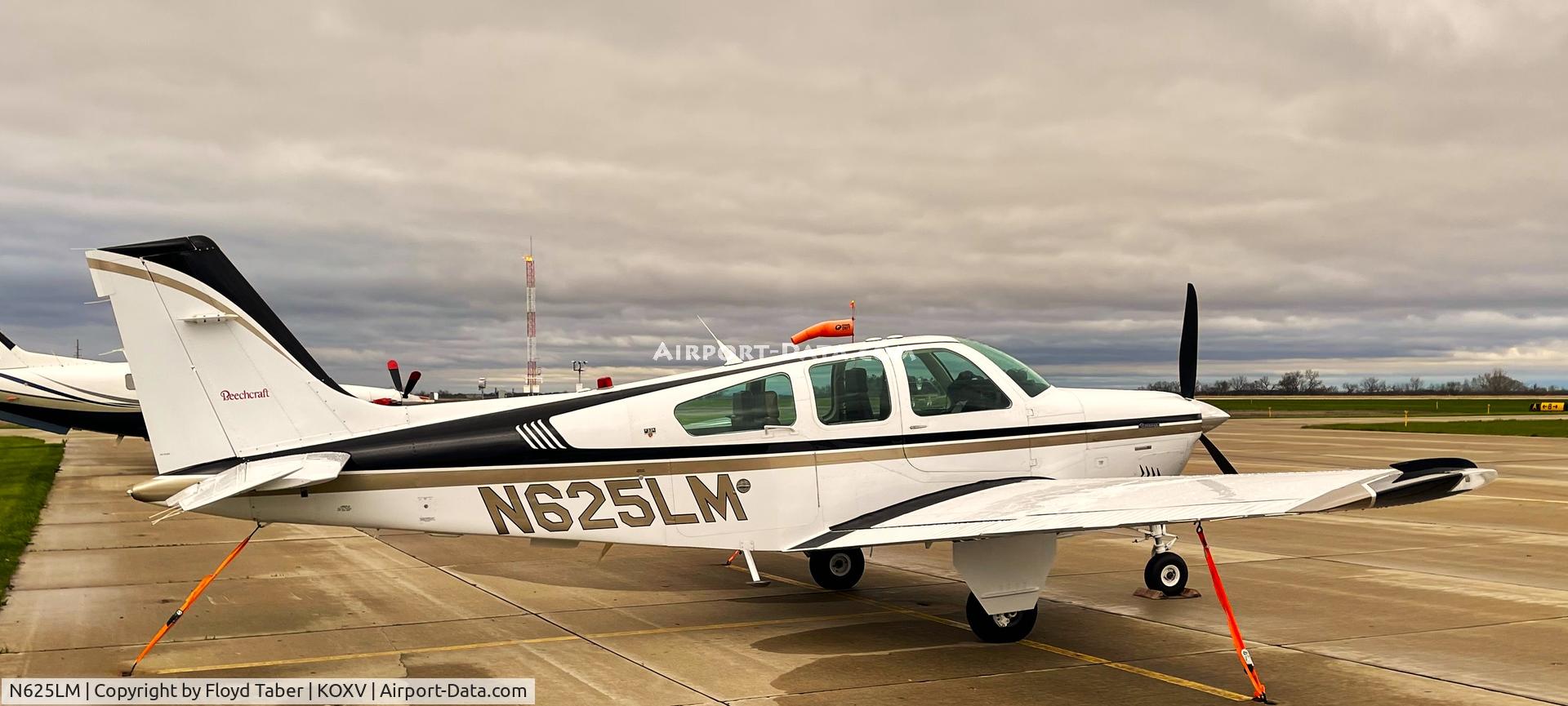 N625LM, 1991 Beech F33A Bonanza C/N CE-1600, TIED DOWN AT KNOXVILLE AVIATION