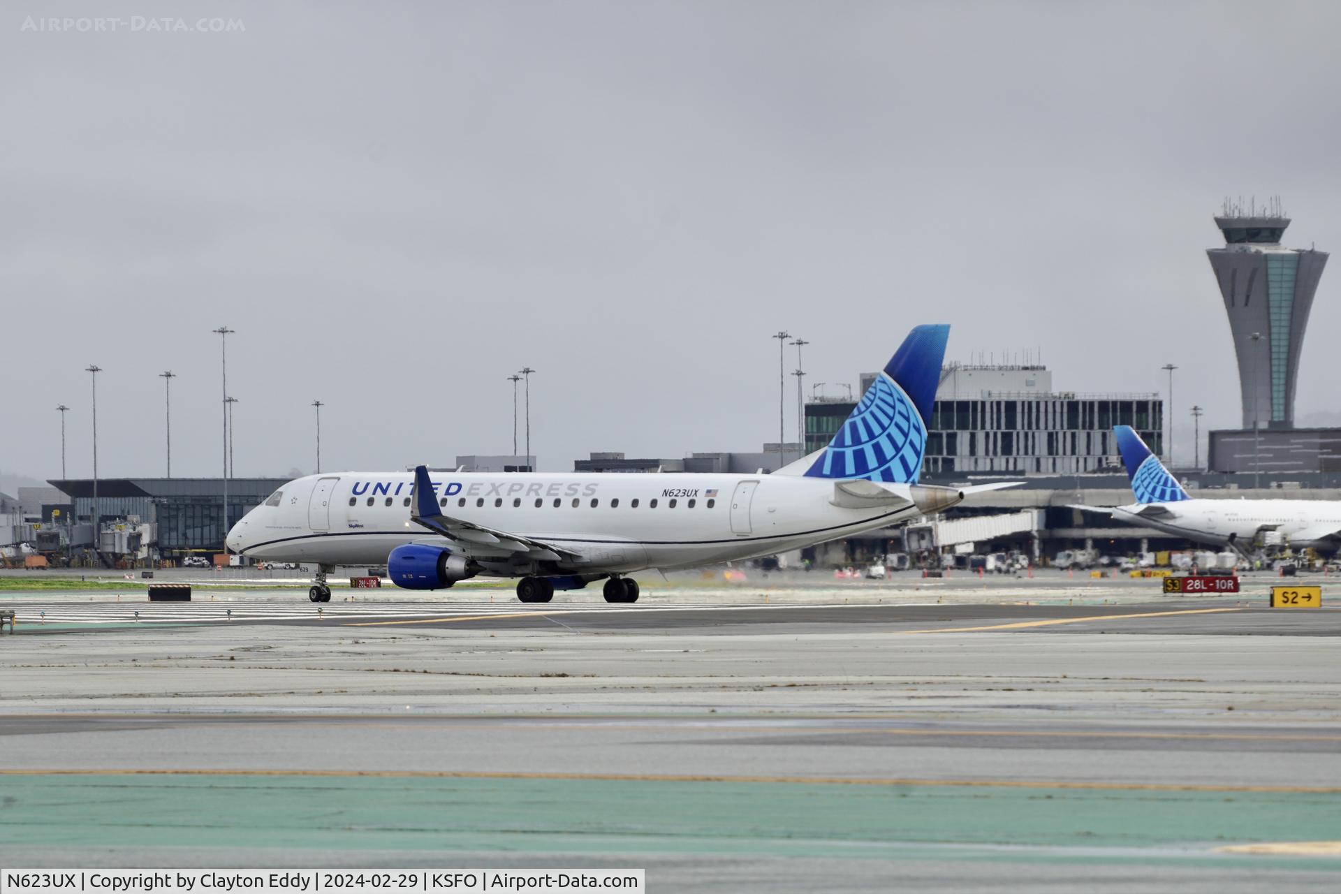 N623UX, 2019 Embraer ERJ-175LL (ERJ-170-200LL) C/N 17000830, SFO 2024.