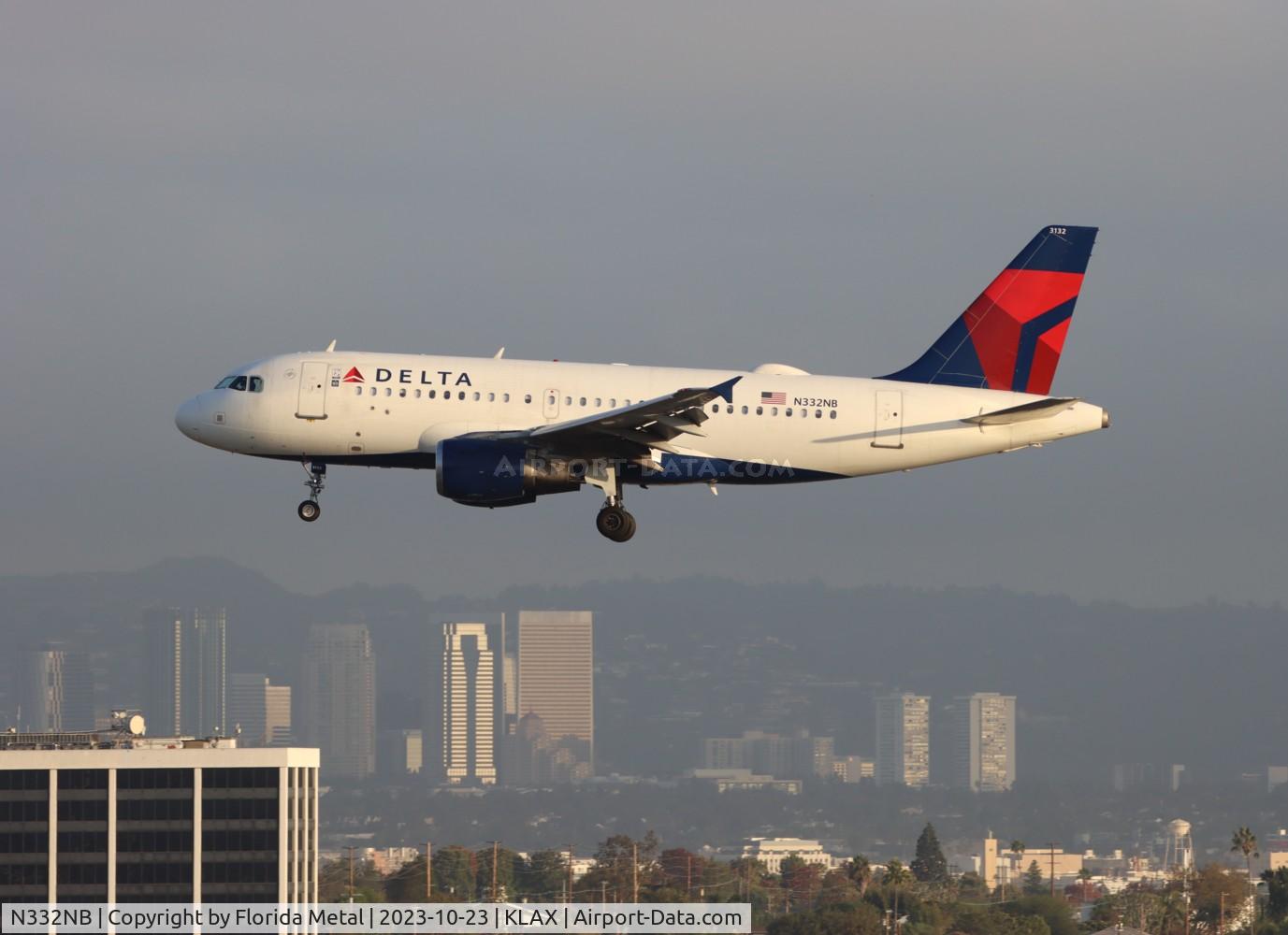 N332NB, 2001 Airbus A319-114 C/N 1570, DAL A319 zx PDX-LAX