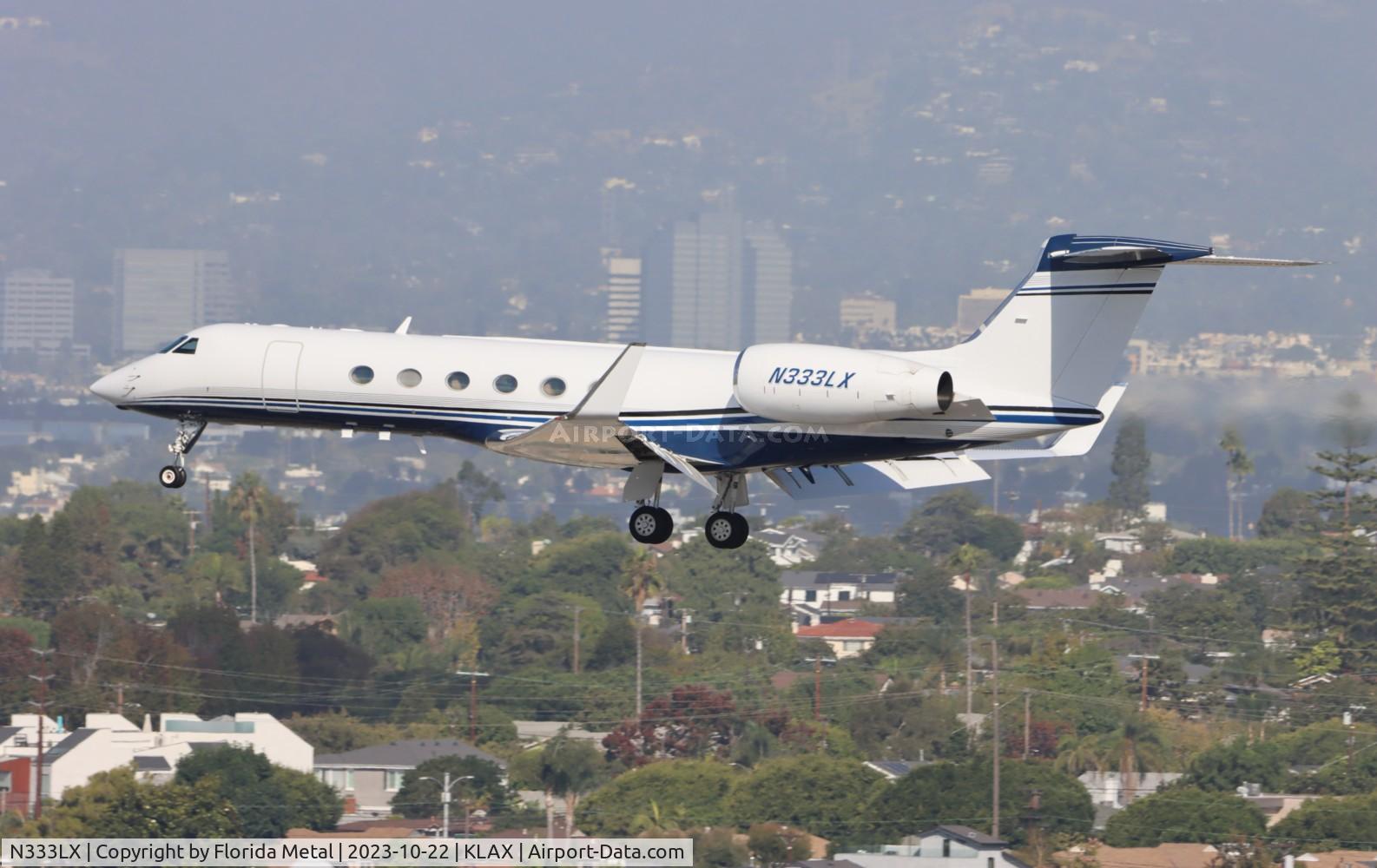 N333LX, 2002 Gulfstream Aerospace G-V C/N 665, G-V zx VNY-LAX