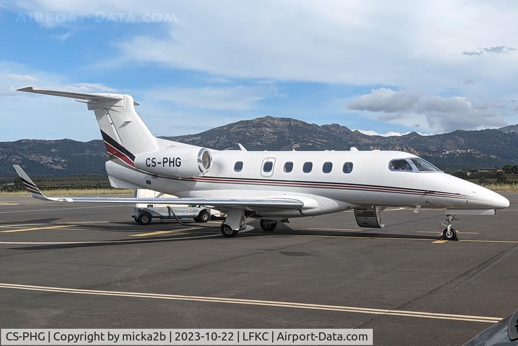 CS-PHG, 2014 Embraer EMB-505 Phenom 300 C/N 50500264, Parked