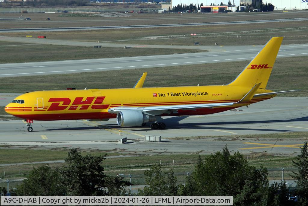A9C-DHAB, 1999 Boeing 767-323/ER(BDSF) C/N 29606, Taxiing