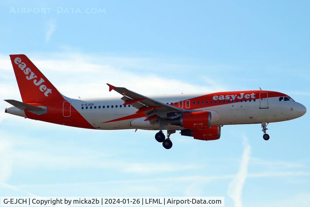 G-EJCH, 2010 Airbus A320-214 C/N 4316, Landing