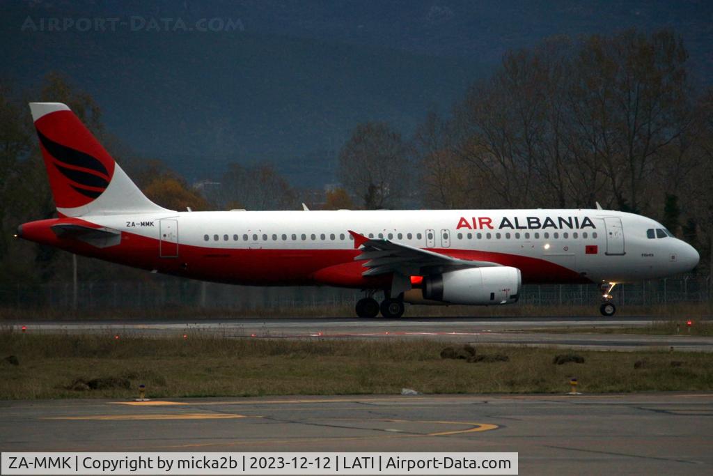 ZA-MMK, 2011 Airbus A320-232 C/N 4934, Taxiing