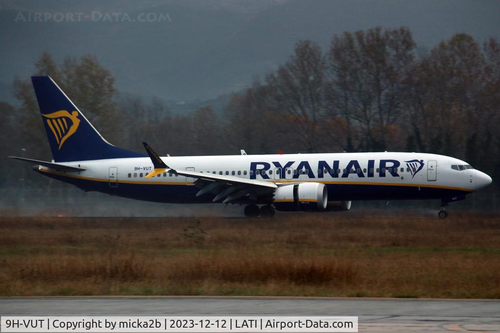 9H-VUT, 2021 Boeing 737-8-200 MAX C/N 65882, Landing