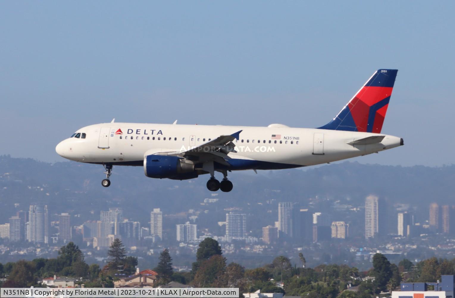 N351NB, 2002 Airbus A319-114 C/N 1820, DAL A319 zx PDX-LAX