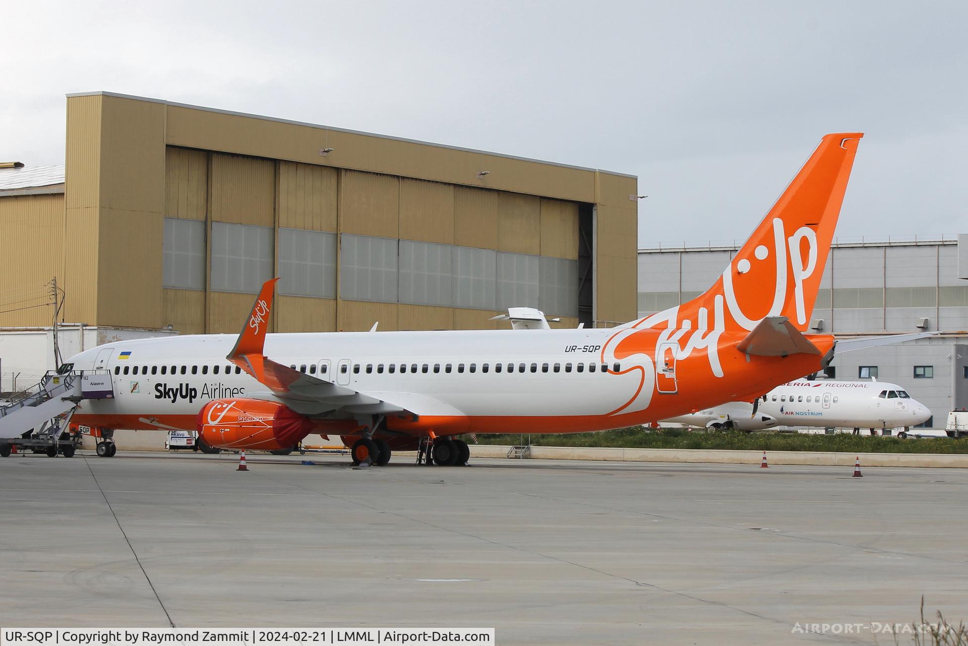 UR-SQP, Boeing 737-800 C/N 40153, B737-800 UR-SQP SkyUp Airlines