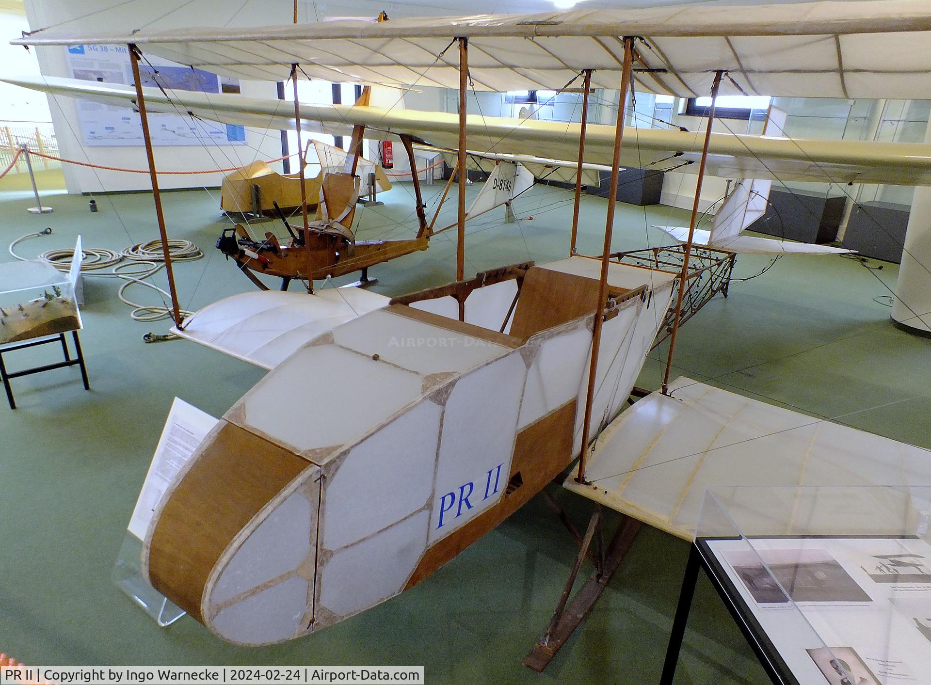 PR II, 1974 Peter Riedel PR II Doppeldeckergleiter Modell 1920 C/N 01, Peter Riedel 'Rhönbaby' 1920 biplane-glider replica, built by Peter Riedel slightly modified in 1974, at the Deutsches Segelflugmuseum mit Modellflug (German Soaring Museum with Model Flight), Gersfeld Wasserkuppe