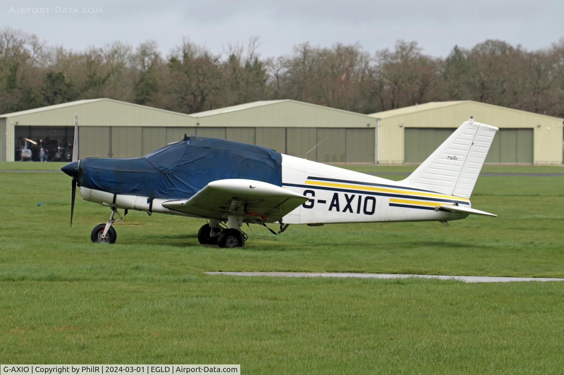 G-AXIO, 1969 Piper PA-28-140 Cherokee C/N 28-25764, G-AXIO 1969 Piper PA-28 Cherokee Denham