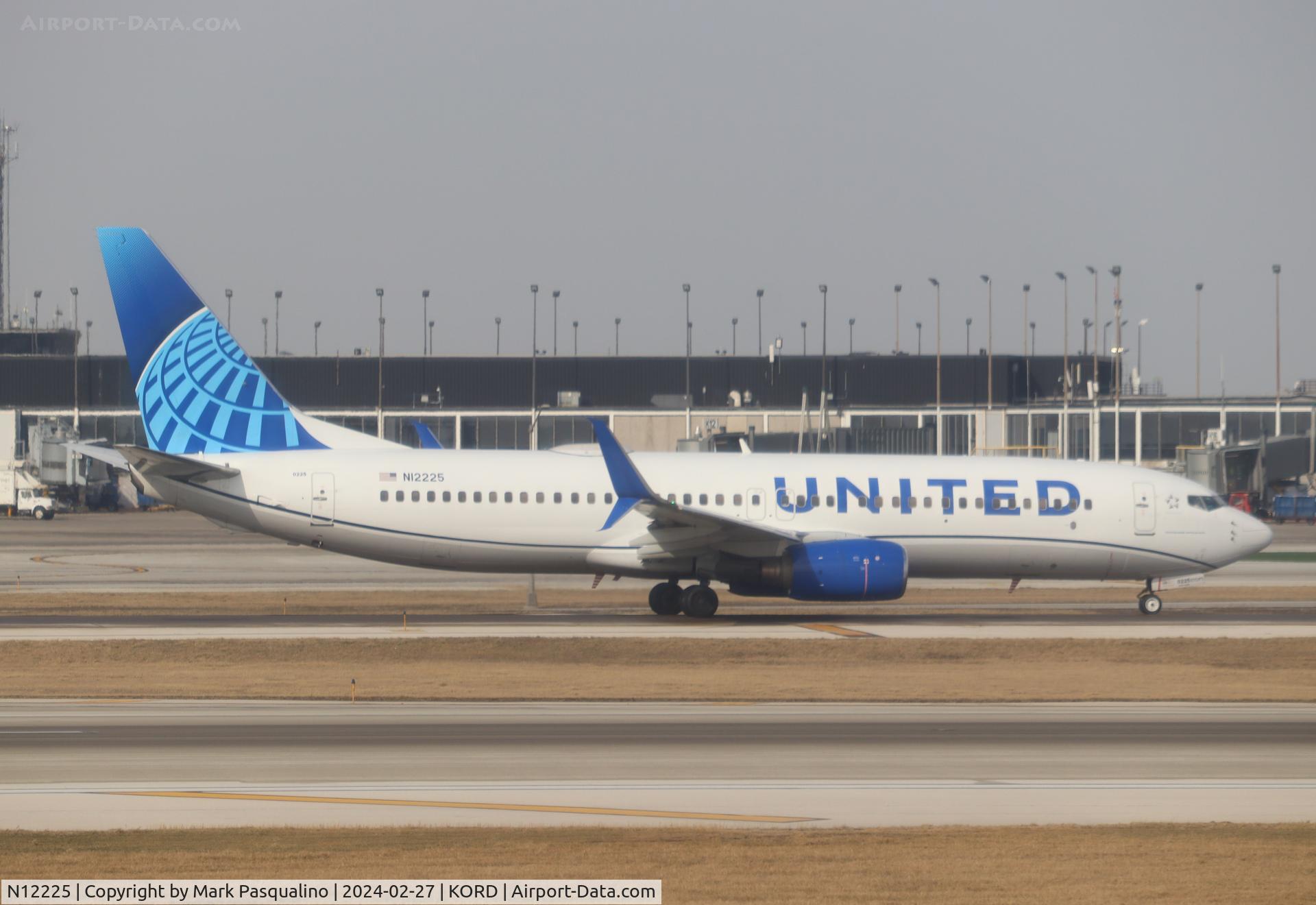 N12225, 1998 Boeing 737-824 C/N 28934, Boeing 737-824
