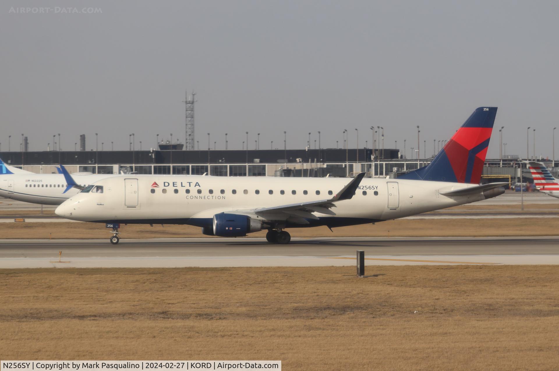 N256SY, 2017 Embraer 175LR (ERJ-170-200LR) C/N 17000647, ERJ-170-200LR