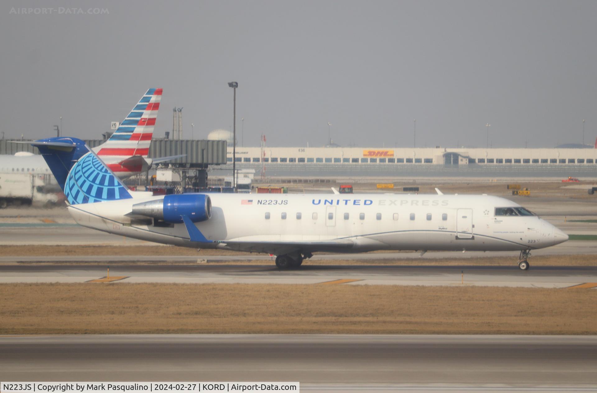 N223JS, 2004 Bombardier CRJ-200ER (CL-600-2B19) C/N 7892, CL-600-2B19