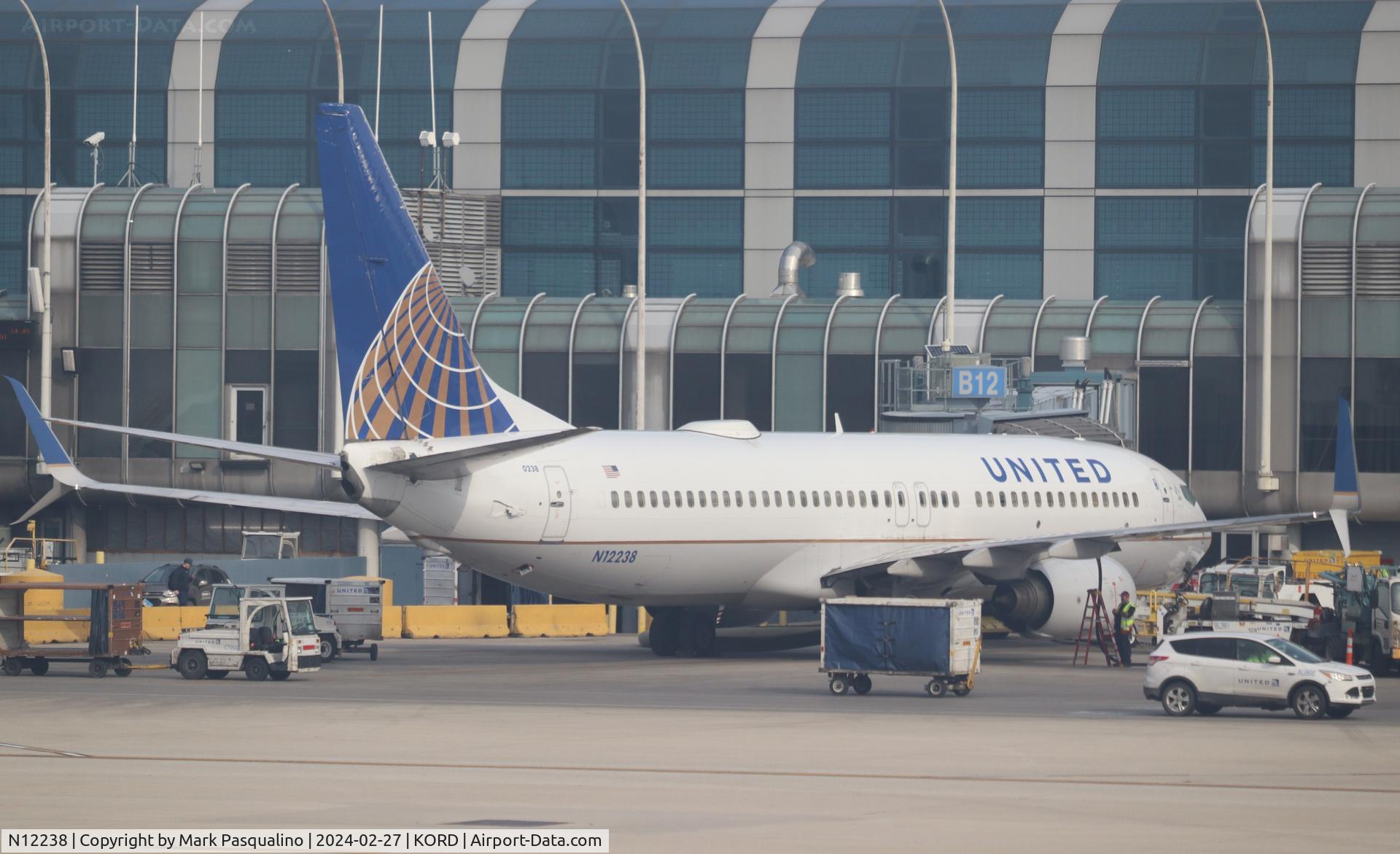 N12238, 1999 Boeing 737-824 C/N 28804, Boeing 737-824