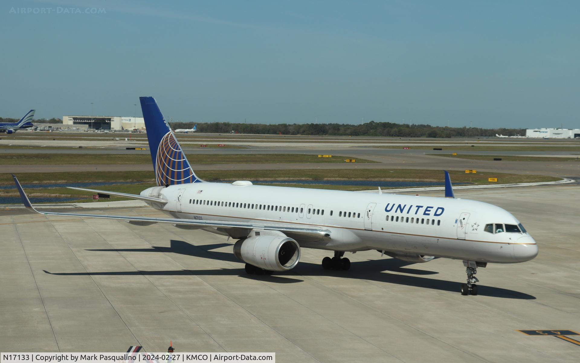 N17133, 1998 Boeing 757-224 C/N 29282, Boeing 757-224