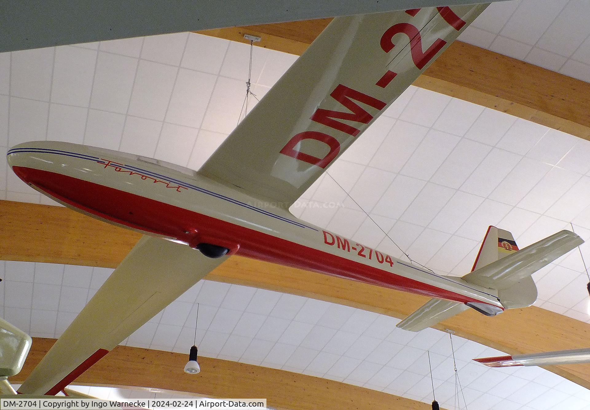 DM-2704, 1963 VEB Apparatebau Lommatzsch Lom-61 Favorit C/N 0704, Lommatzsch Lom-61 Favorit at the Deutsches Segelflugmuseum mit Modellflug (German Soaring Museum with Model Flight), Gersfeld Wasserkuppe