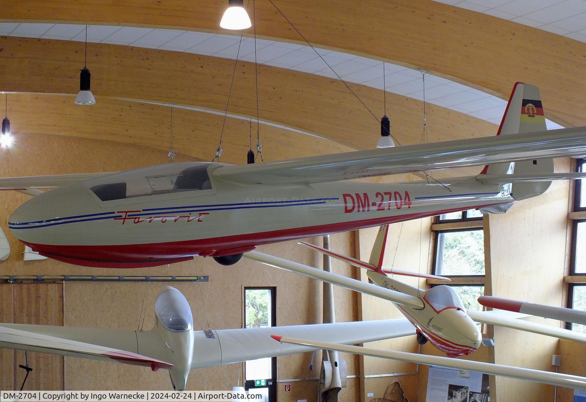 DM-2704, 1963 VEB Apparatebau Lommatzsch Lom-61 Favorit C/N 0704, Lommatzsch Lom-61 Favorit at the Deutsches Segelflugmuseum mit Modellflug (German Soaring Museum with Model Flight), Gersfeld Wasserkuppe