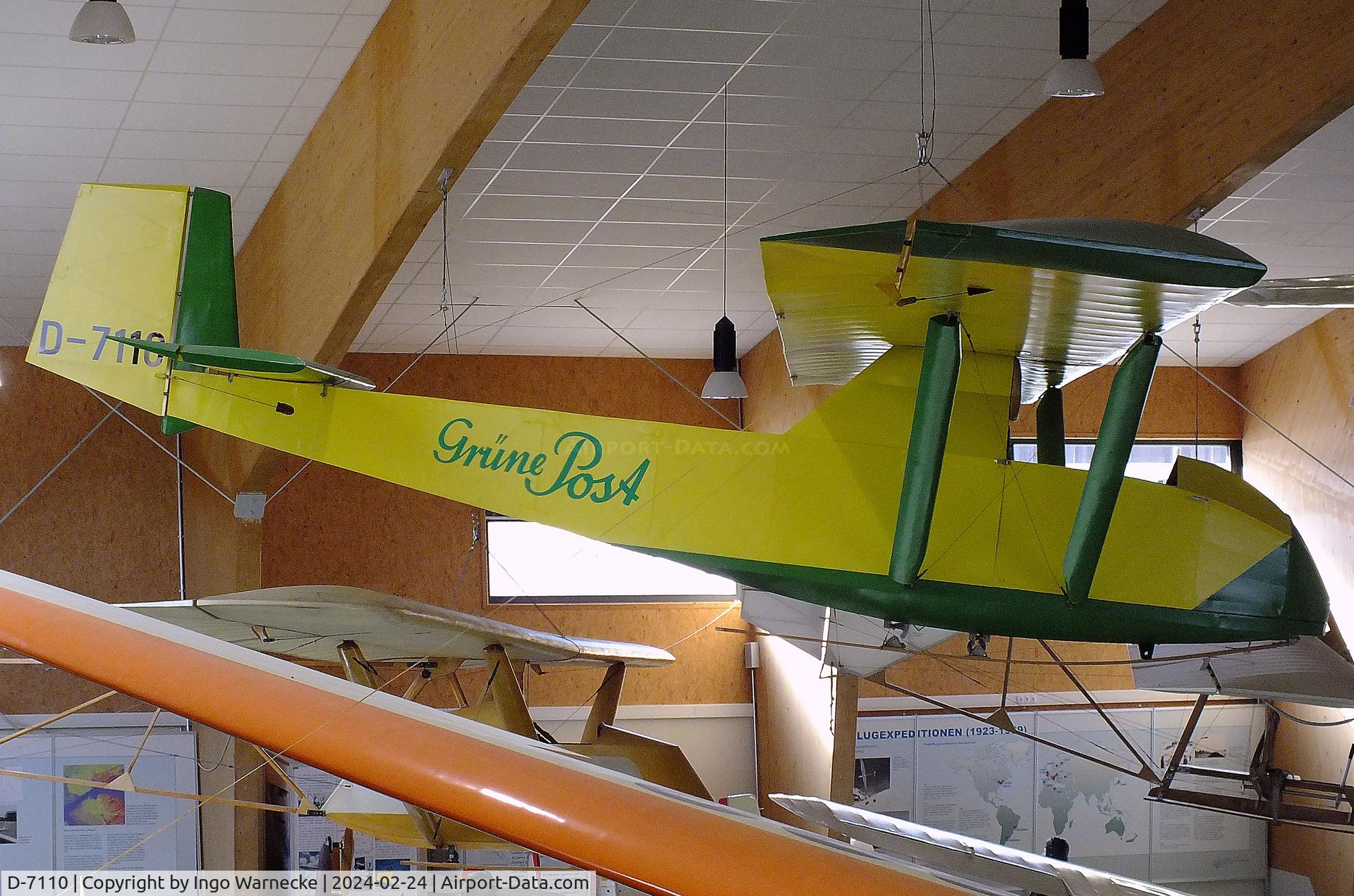 D-7110, 2001 Lippisch Grüne Post C/N nil, Lippisch (Helmut Regenhardt) Grüne Post at the Deutsches Segelflugmuseum mit Modellflug (German Soaring Museum with Model Flight), Gersfeld Wasserkuppe