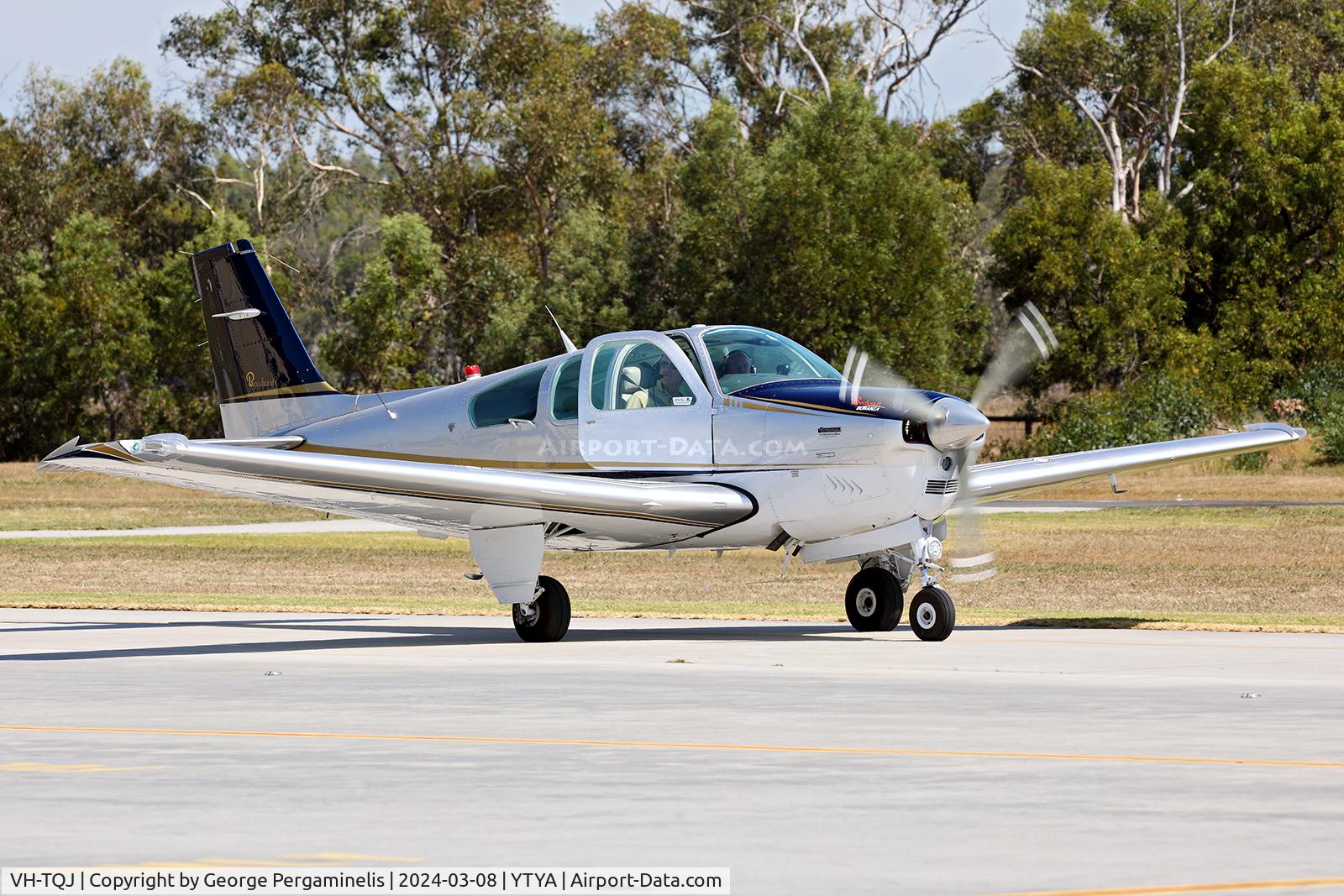 VH-TQJ, 1989 BEECH AIRCRAFT CORP F33A C/N CE-1340, After arrival on runway 35.