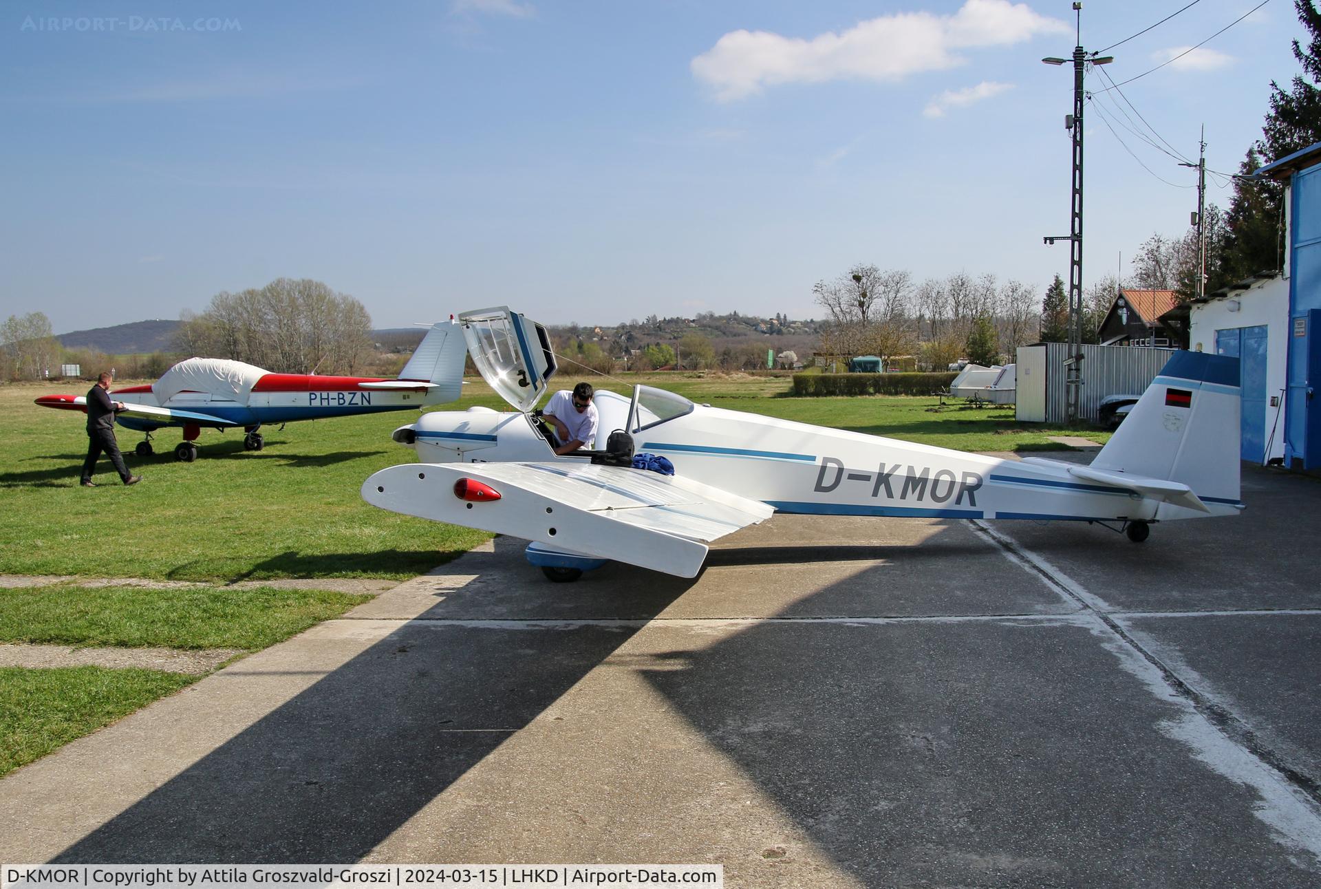 D-KMOR, 1992 Scheibe SF-25C Falke 2000 C/N 44532, LHKD - Kecskéd Airport, Hungary