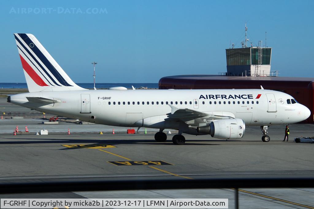 F-GRHF, 1999 Airbus A319-111 C/N 1025, Taxiing