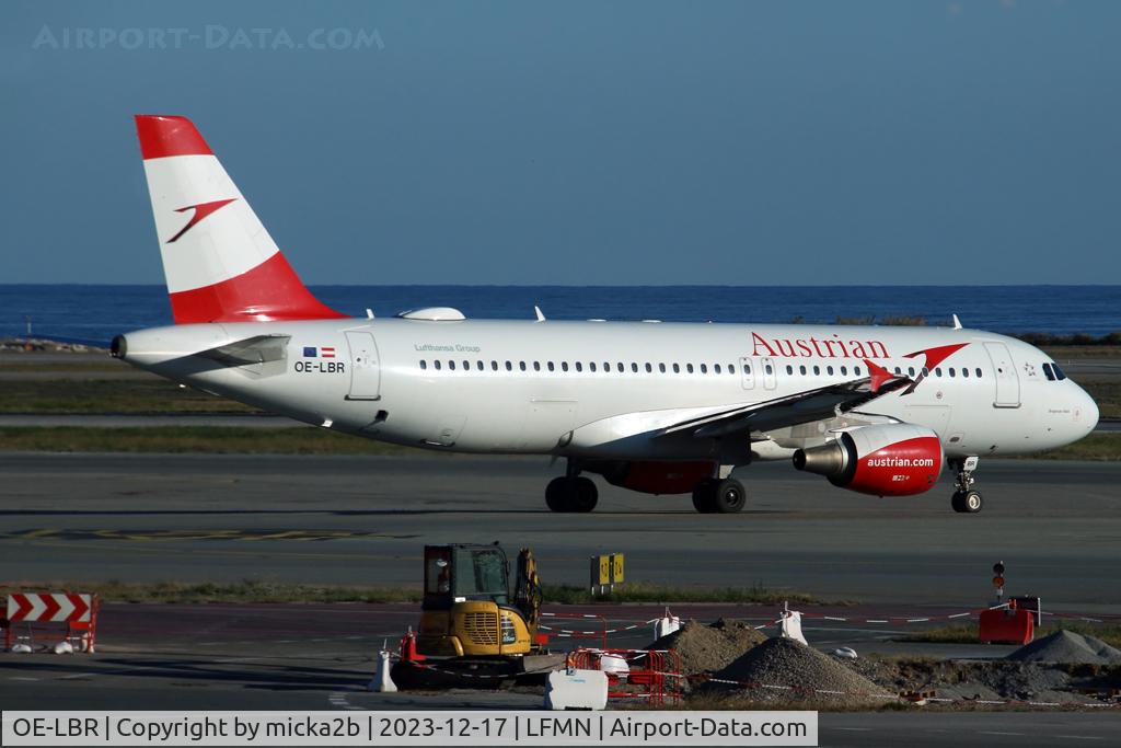 OE-LBR, 2000 Airbus A320-214 C/N 1150, Taxiing