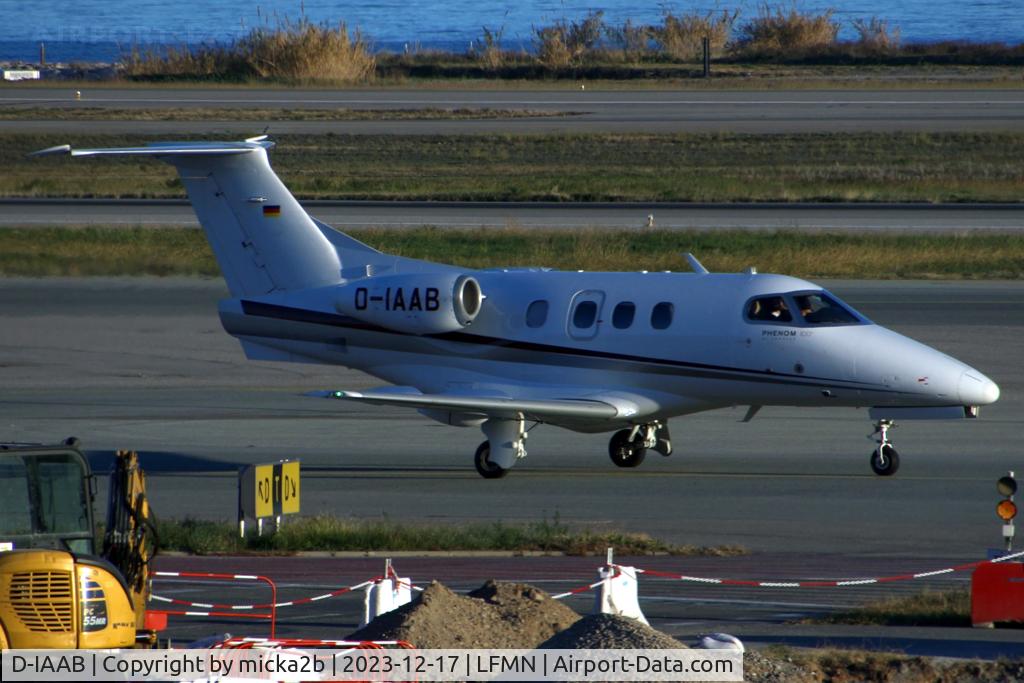 D-IAAB, 2010 Embraer EMB-500 Phenom 100 C/N 50000180, Taxiing