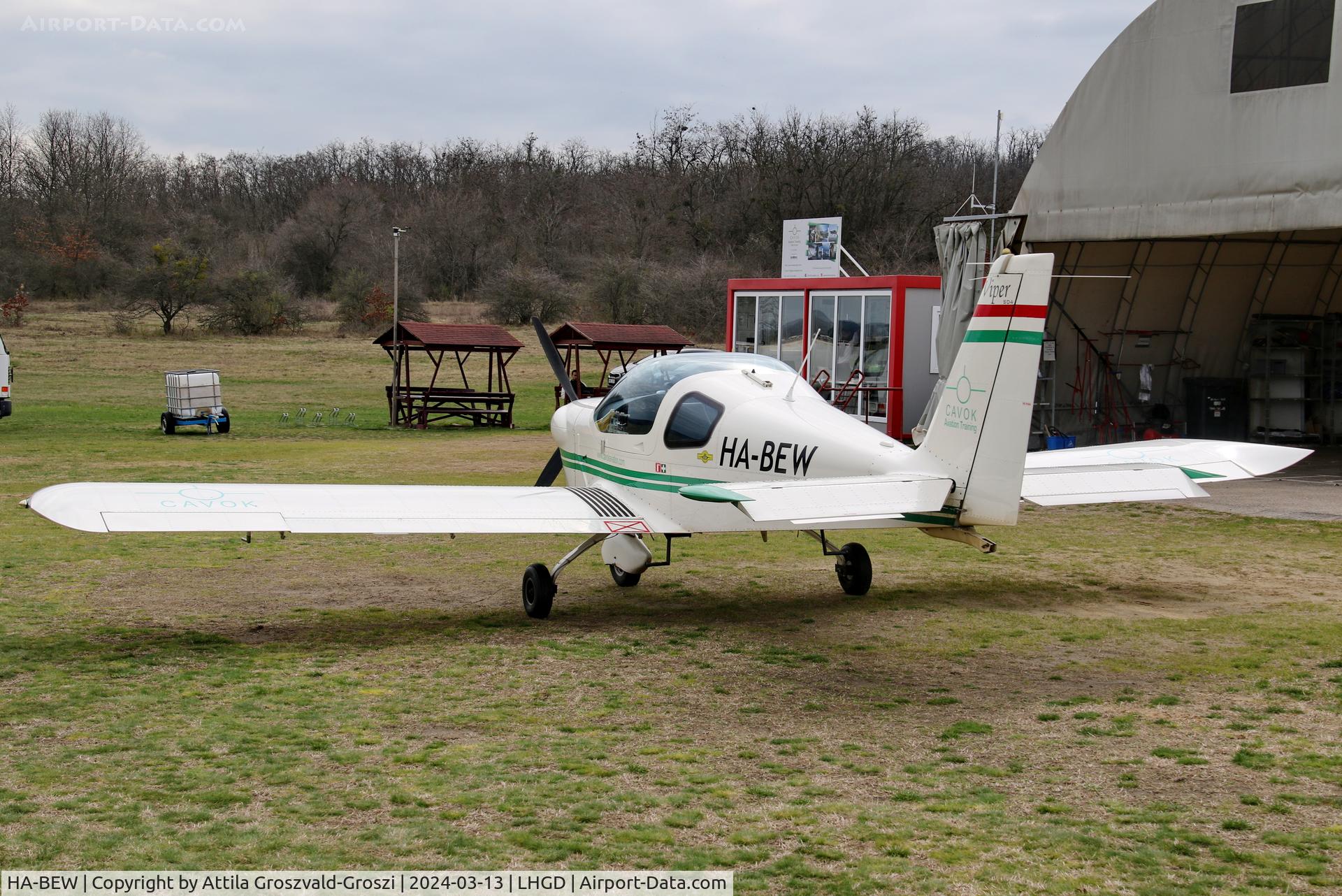 HA-BEW, 2017 Tomark Aero Viper SD-4 RTC C/N 21737, LHGD - Gödöllö Airport, Hungary