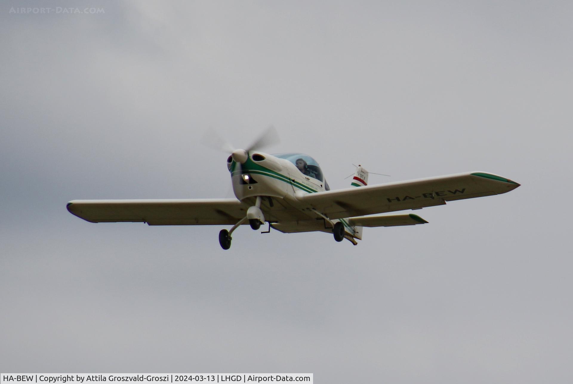 HA-BEW, 2017 Tomark Aero Viper SD-4 RTC C/N 21737, LHGD - Gödöllö Airport, Hungary