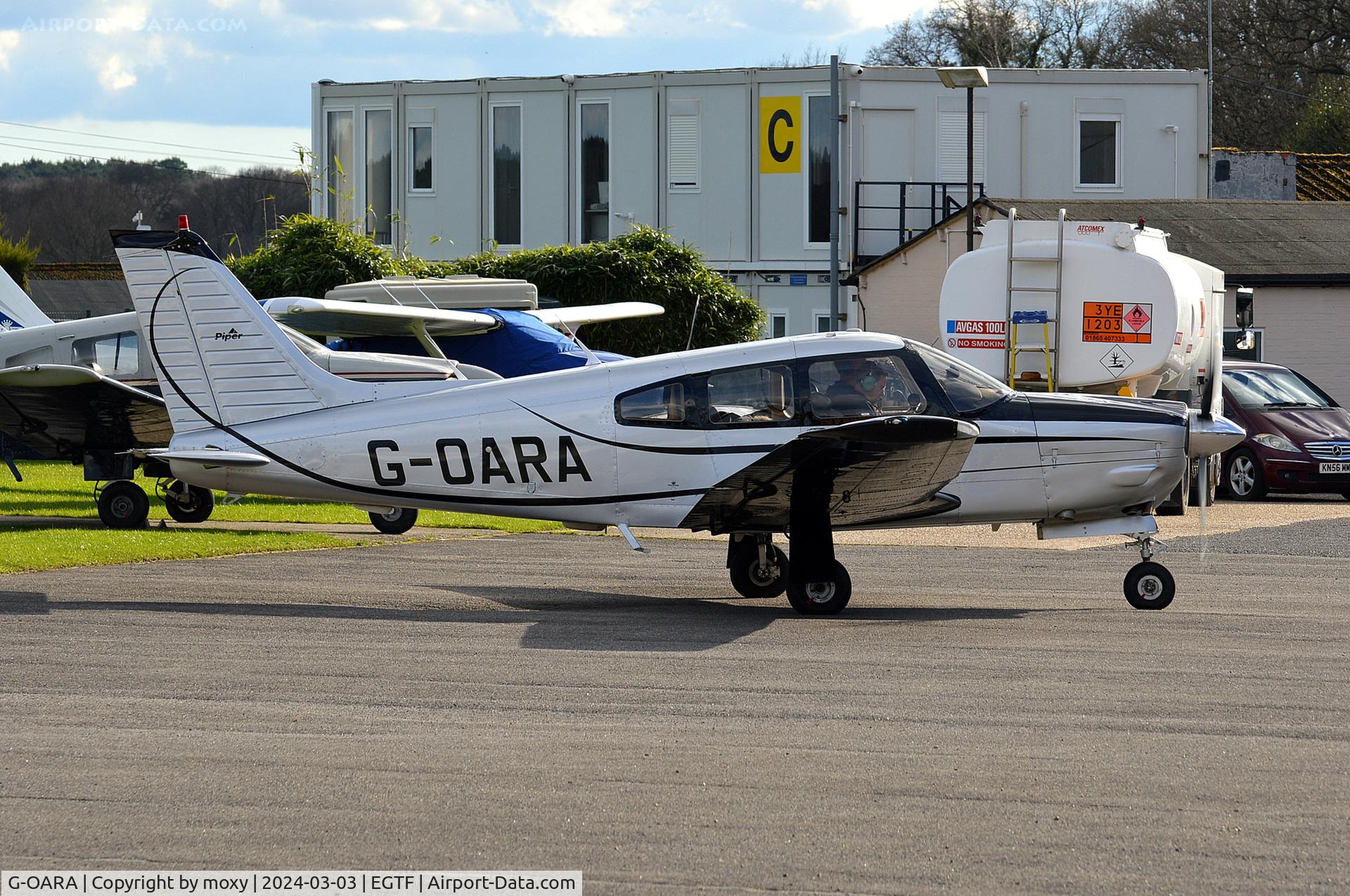 G-OARA, 1988 Piper PA-28R-201 Cherokee Arrow III C/N 2837002, Piper PA-28R-201 Cherokee Arrow III at Fairoaks.