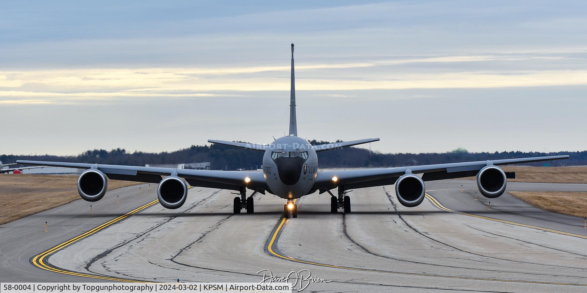 58-0004, 1958 Boeing KC-135R Stratotanker C/N 17749, BANKER22 taxiing down Alpha to RW16