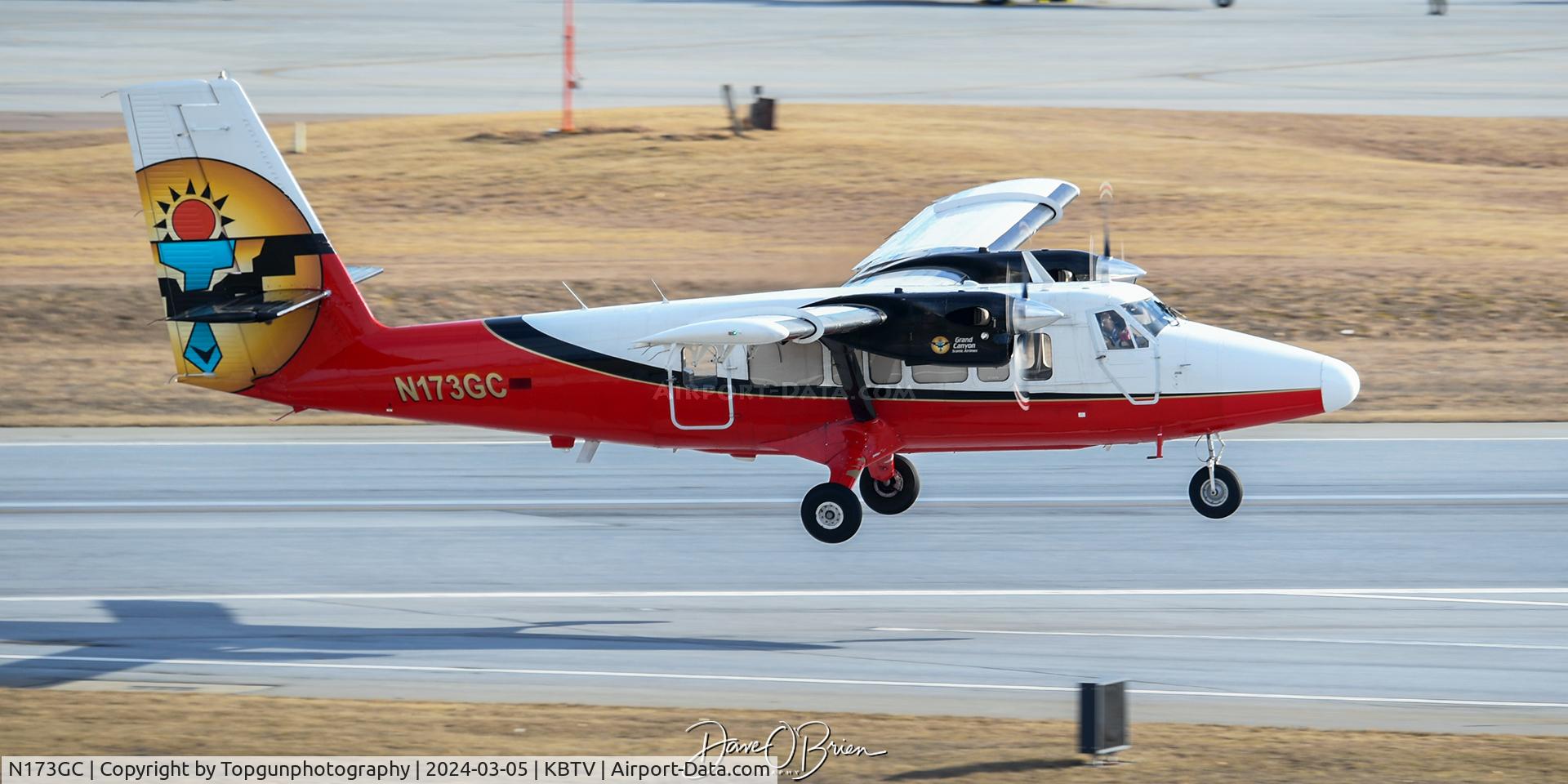 N173GC, 1970 De Havilland Canada DHC-6-300 Twin Otter C/N 295, WINGS dropping off in VT