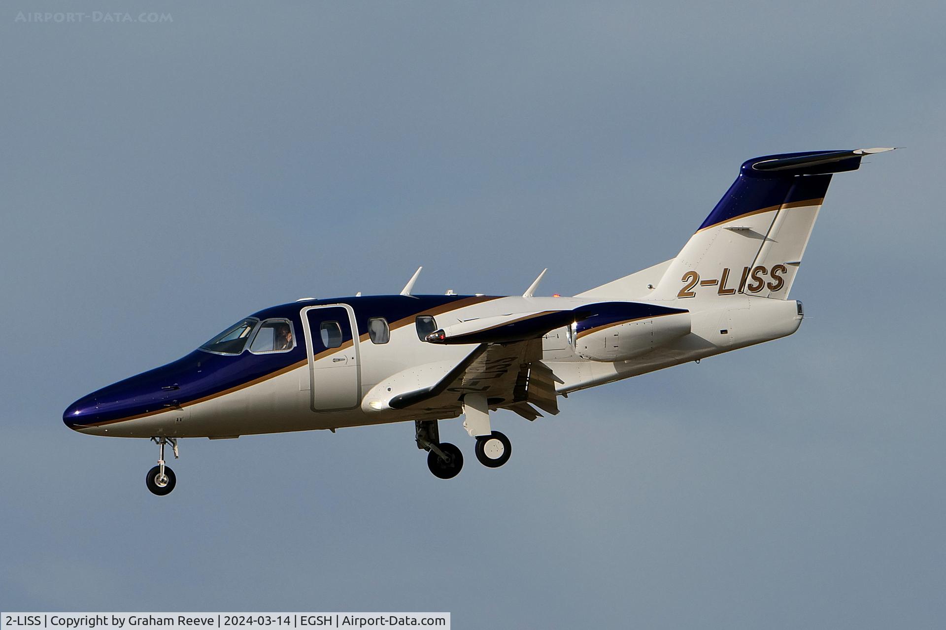 2-LISS, 2007 Eclipse Aviation Corp EA500 C/N 000092, On approach to Norwich.