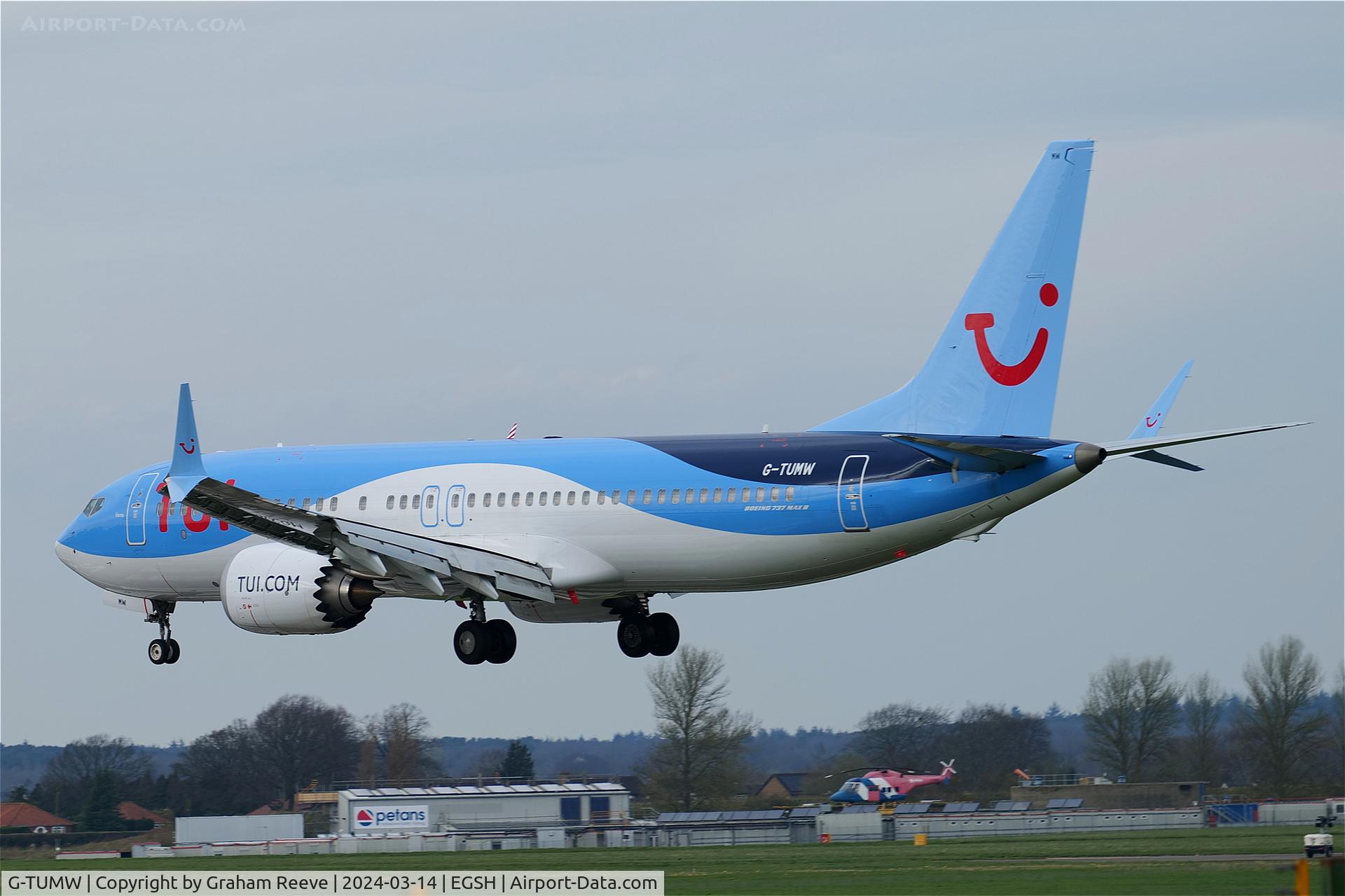 G-TUMW, 2022 Boeing 737-8 MAX C/N 44615, Landing at Norwich.