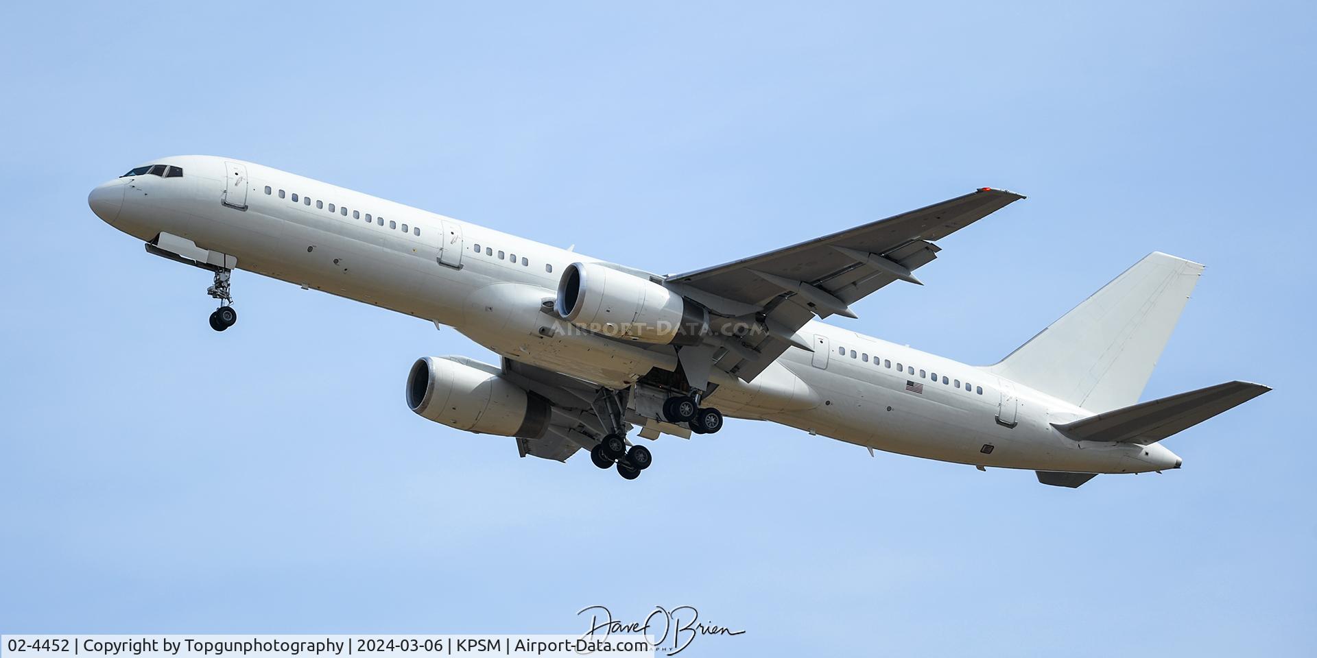 02-4452, 1993 Boeing C-32B (757-23A) C/N 25493, TERRA58 shooting a missed approach on RW34