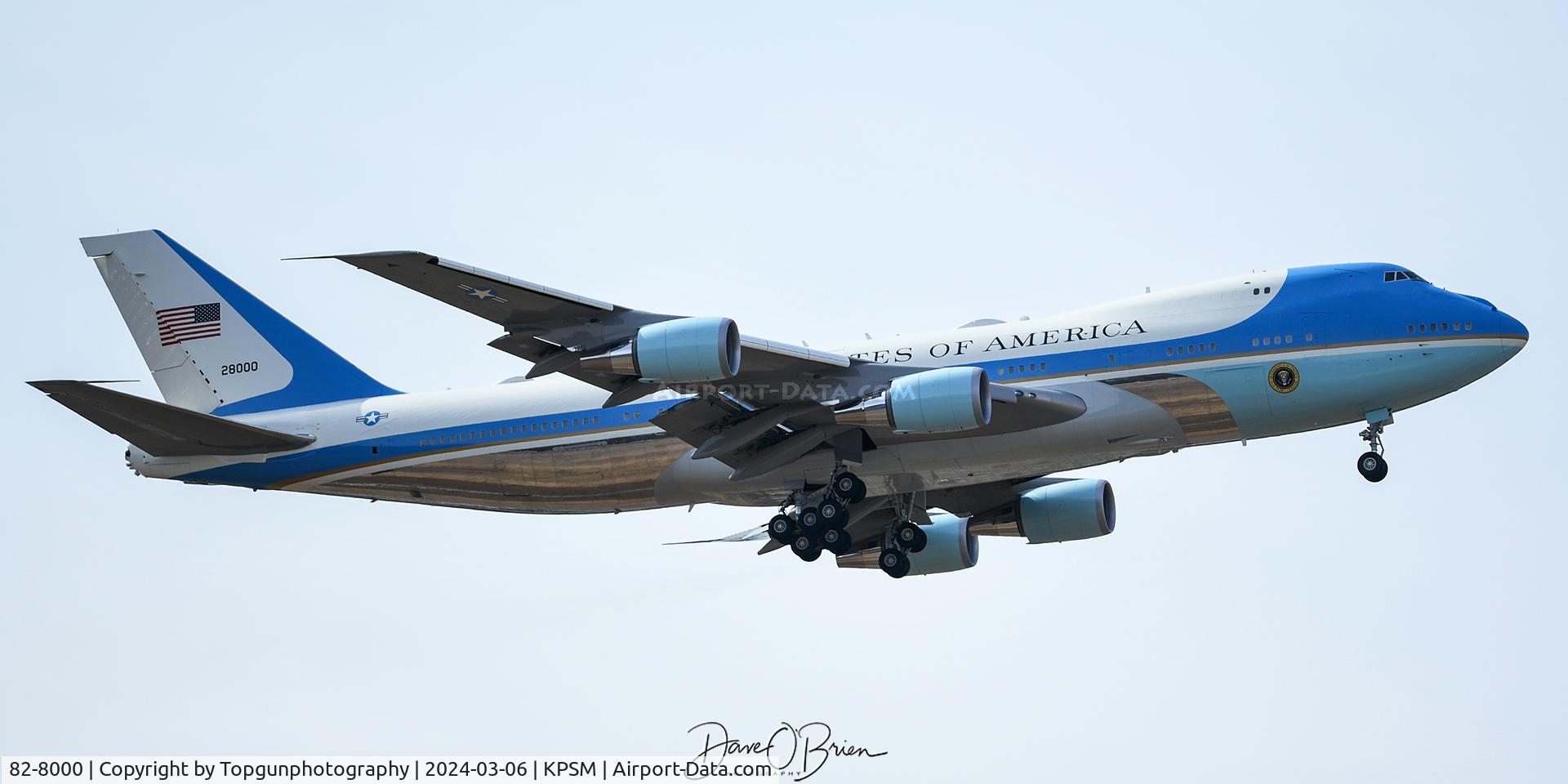 82-8000, 1987 Boeing VC-25A (747-2G4B) C/N 23824, VENUS01 working RW34