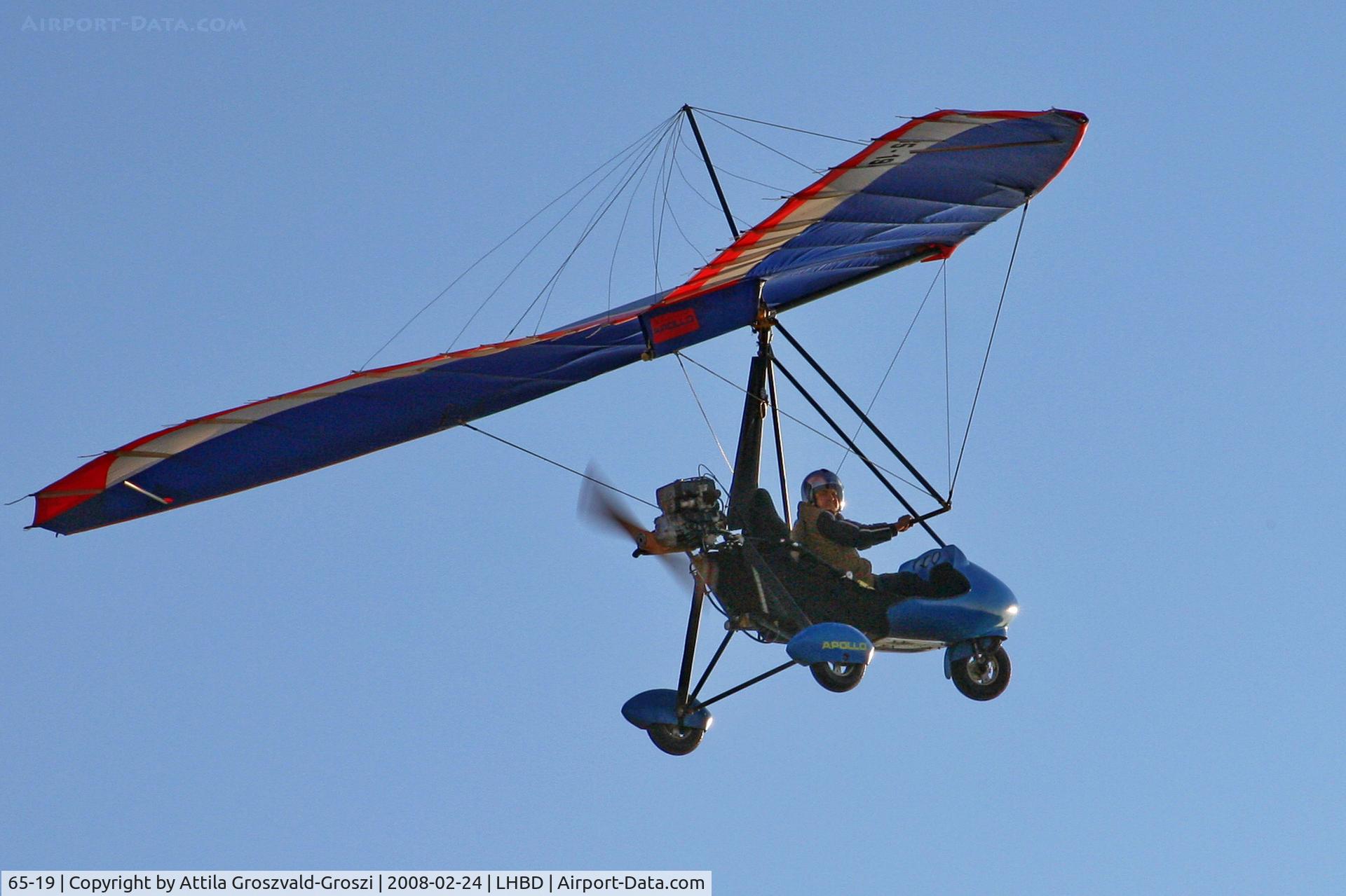 65-19, Halley Apollo CXMD / Racer GT, LHBD - Börgönd Airport, Hungary