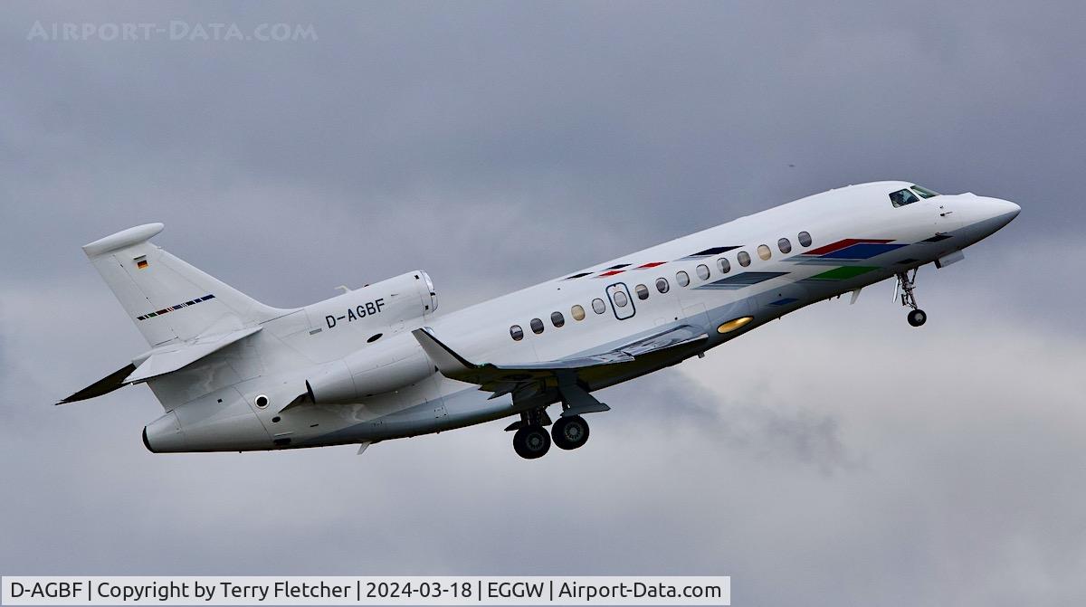 D-AGBF, 2016 Dassault Falcon 7X C/N 269, At Luton Airport