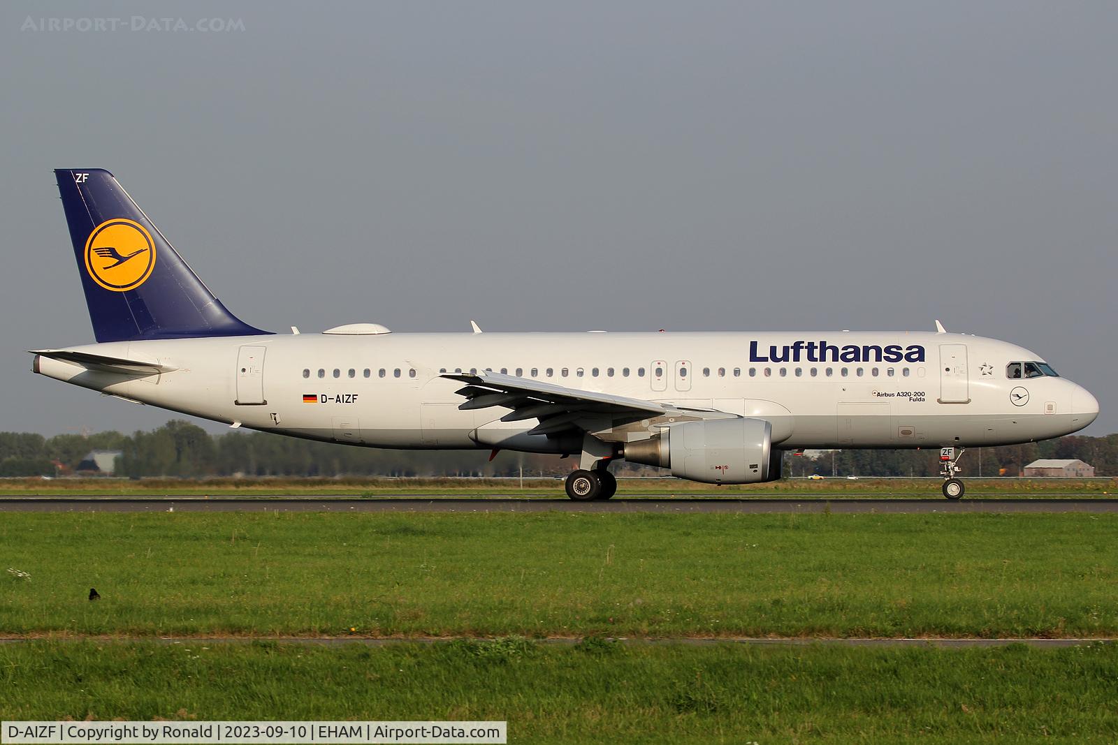D-AIZF, 2010 Airbus A320-214 C/N 4289, at spl