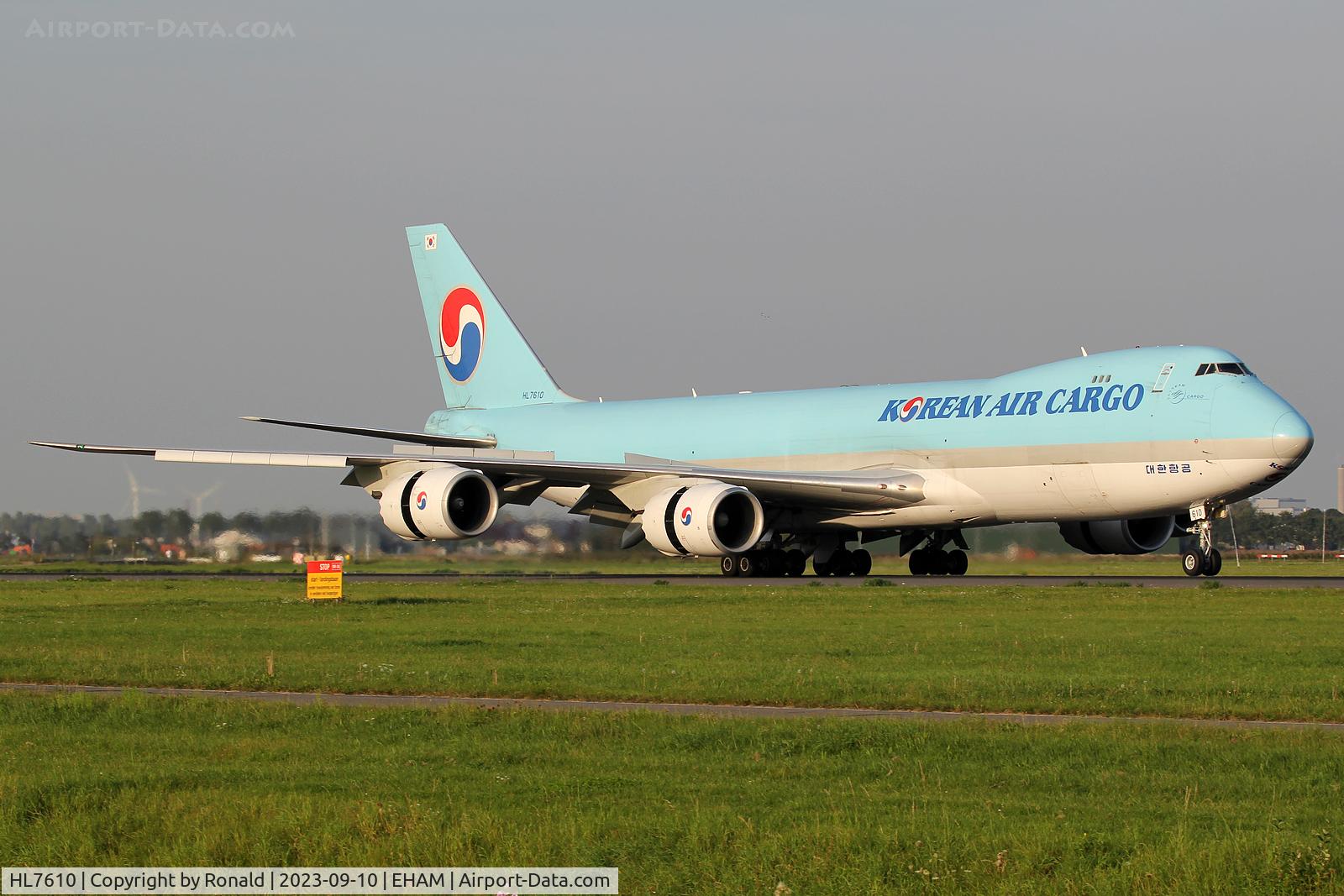 HL7610, 2012 Boeing 747-8HT/F C/N 37133, at spl