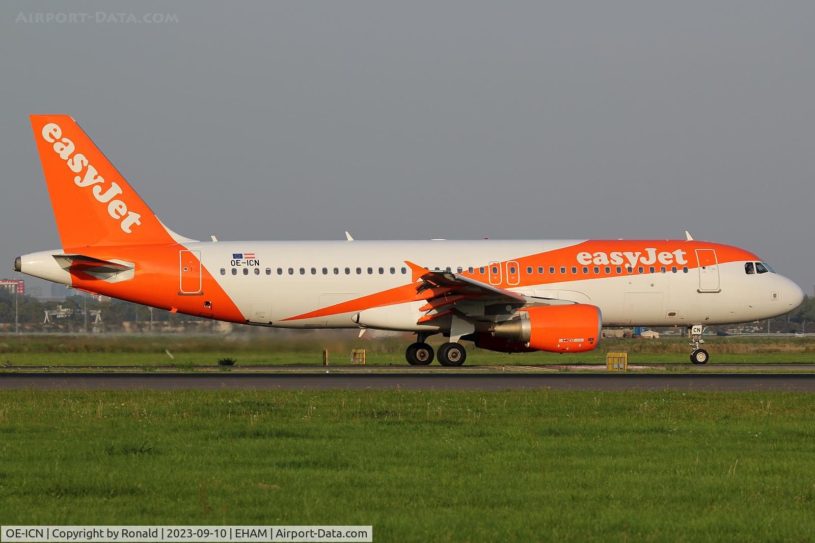 OE-ICN, 2012 Airbus A320-214 C/N 5319, at spl