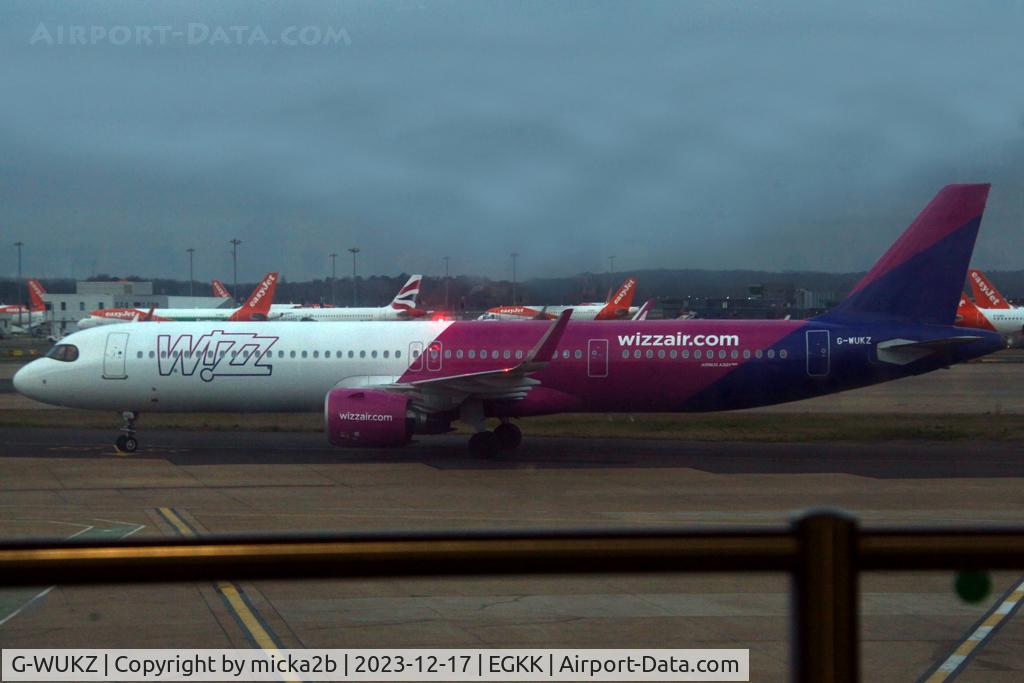 G-WUKZ, 2023 Airbus A321-271NX C/N 11573, Taxiing