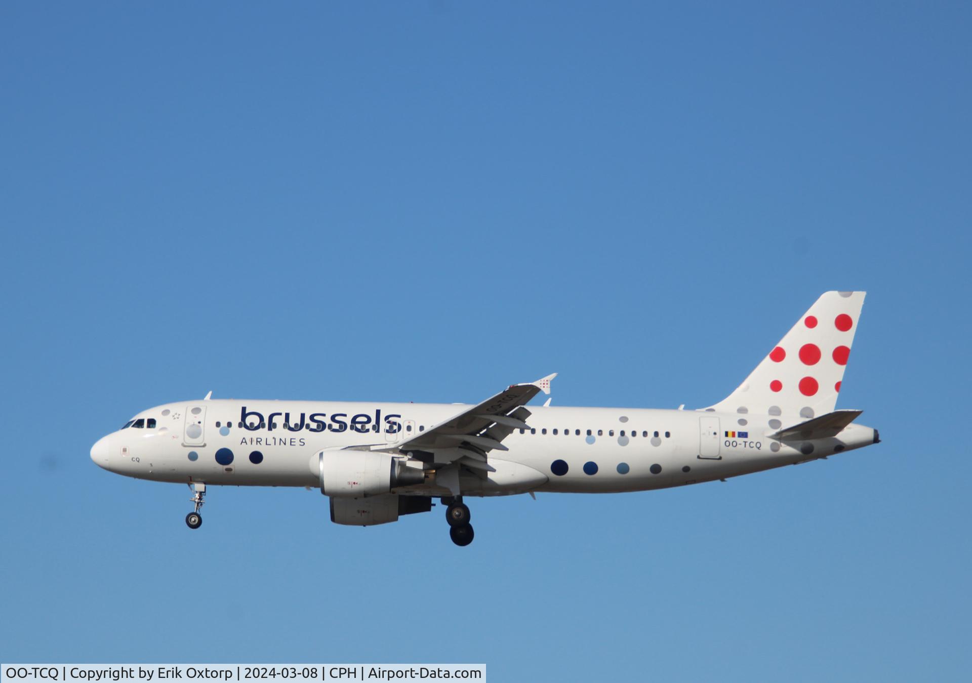 OO-TCQ, 2003 Airbus A320-214 C/N 2114, OO-TCQ landing rw 22L