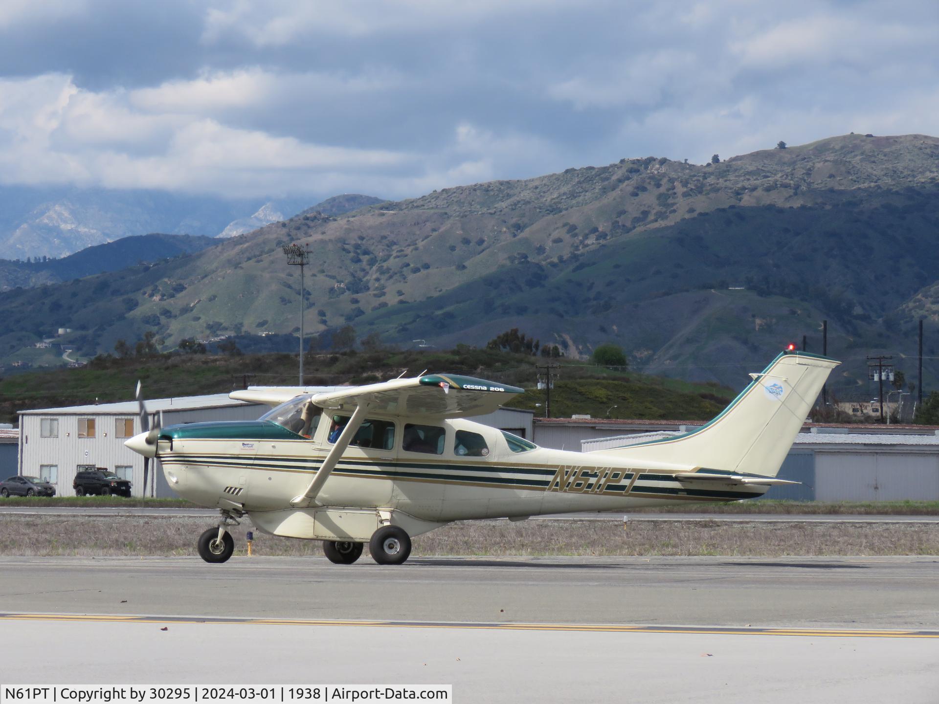 N61PT, 1978 Cessna U206G Stationair C/N U20604538, Taxiing