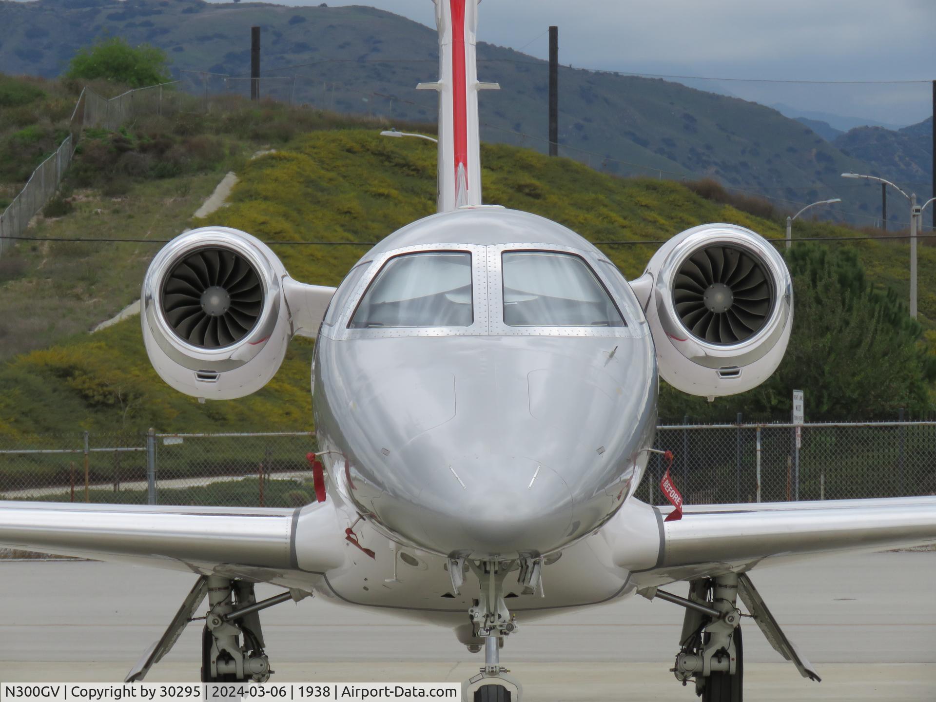 N300GV, 2012 Embraer EMB-505 Phenom 300 C/N 50500104, 2X PW636E