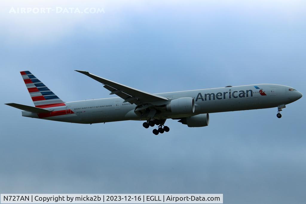 N727AN, 2014 Boeing 777-323/ER C/N 33541, Landing