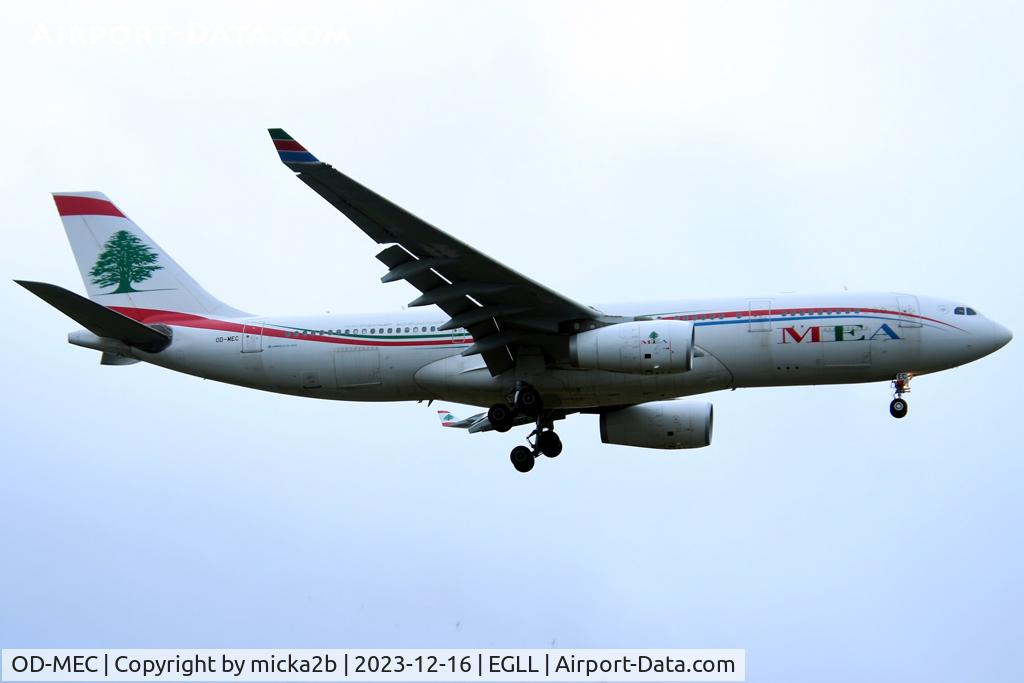 OD-MEC, 2009 Airbus A330-243 C/N 995, Landing