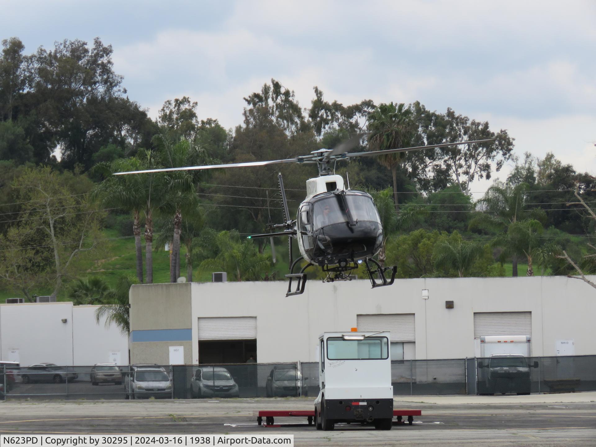 N623PD, 2014 Airbus Helicopters AS-350B-3 Ecureuil C/N 7894, Lifting off
