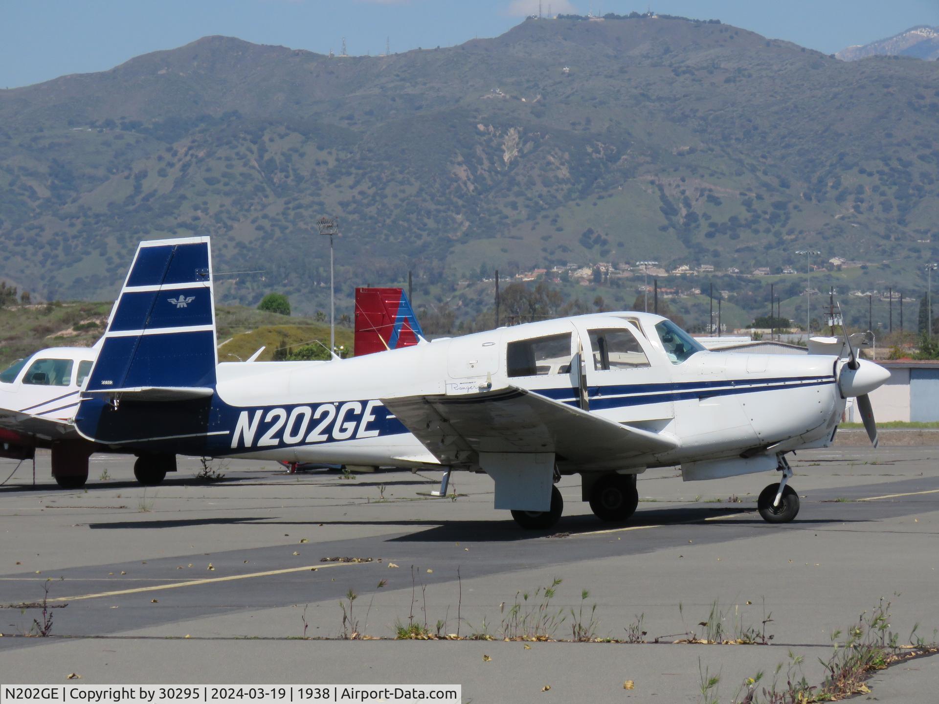 N202GE, 1964 Mooney M20C Ranger C/N 2896, Parked