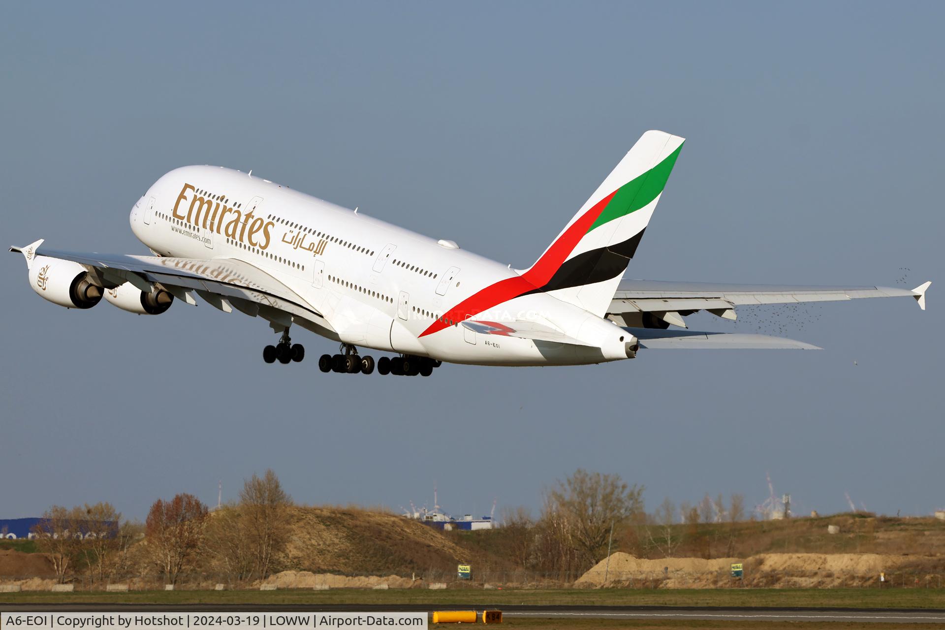 A6-EOI, 2014 Airbus A380-861 C/N 178, Climbing from runway 34